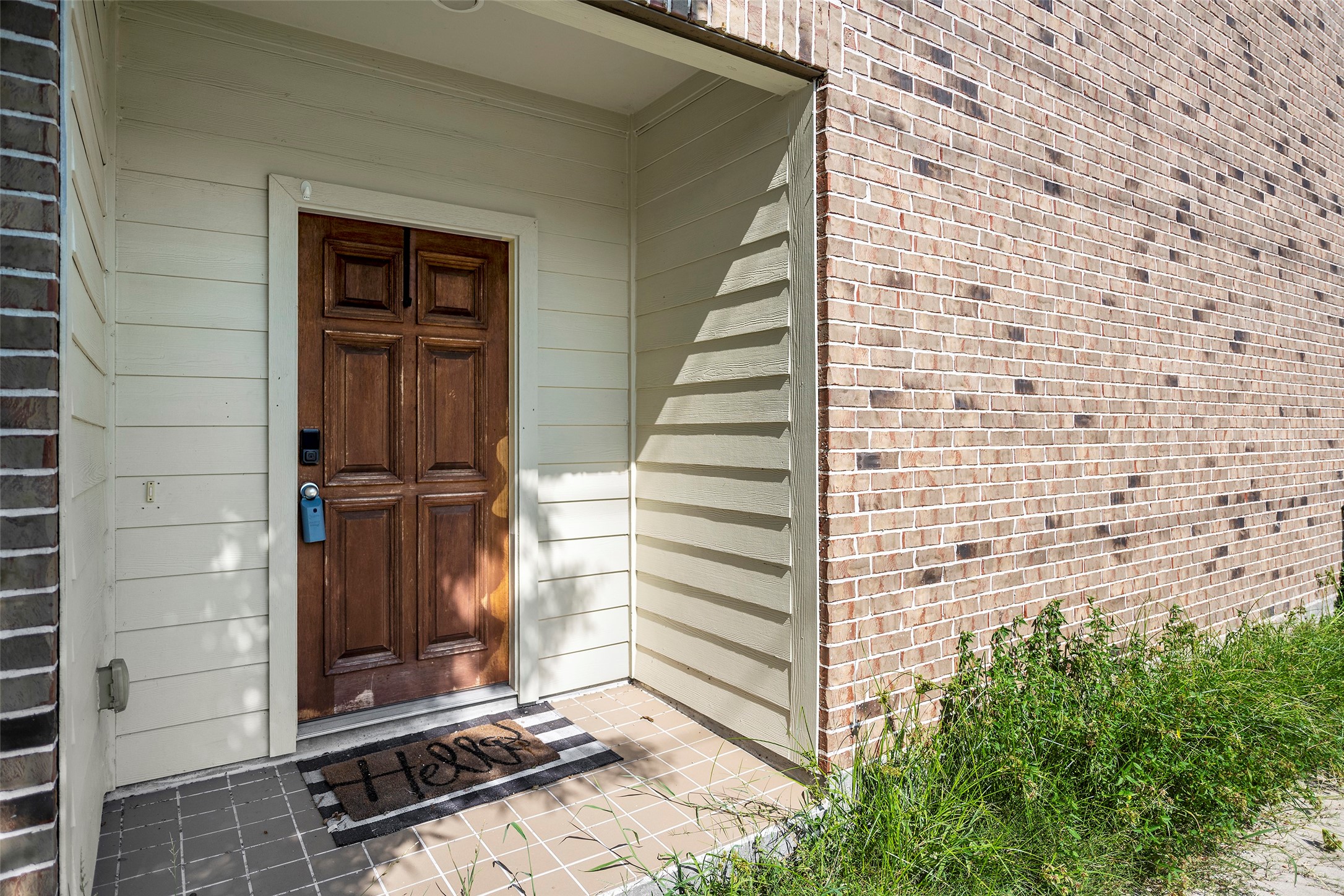 538 E 38th Street Property Photo 4