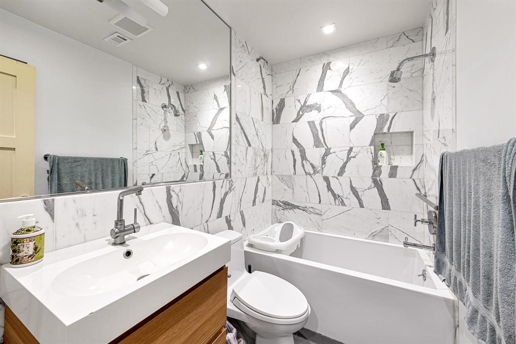5878 Valley Forge Drive 149 Property Photo 20