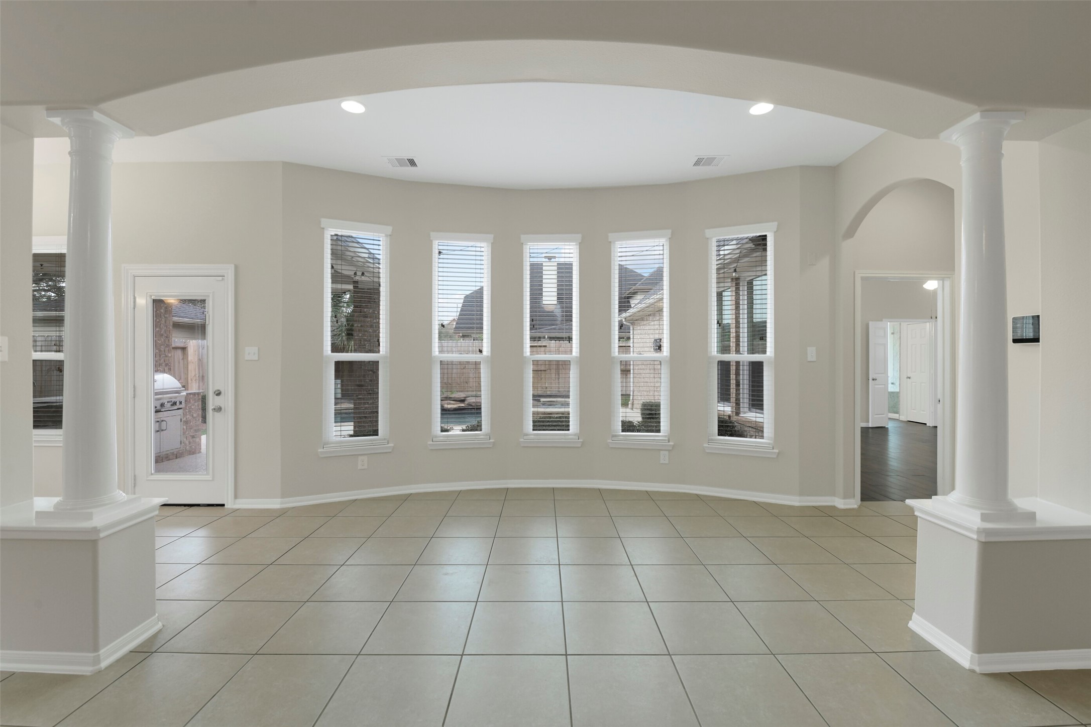 28507 Spiceberry Drive Property Photo 7