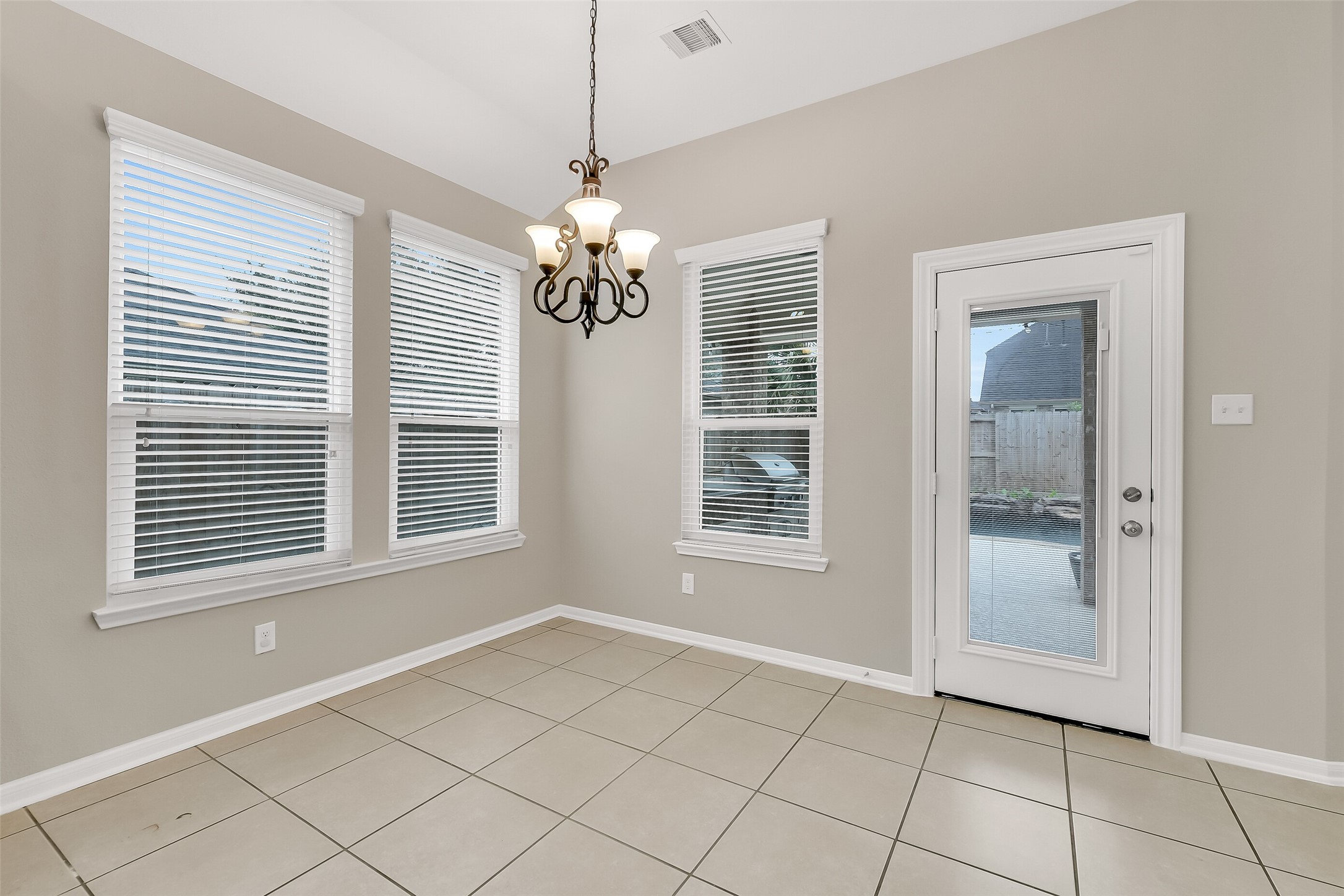 28507 Spiceberry Drive Property Photo 12