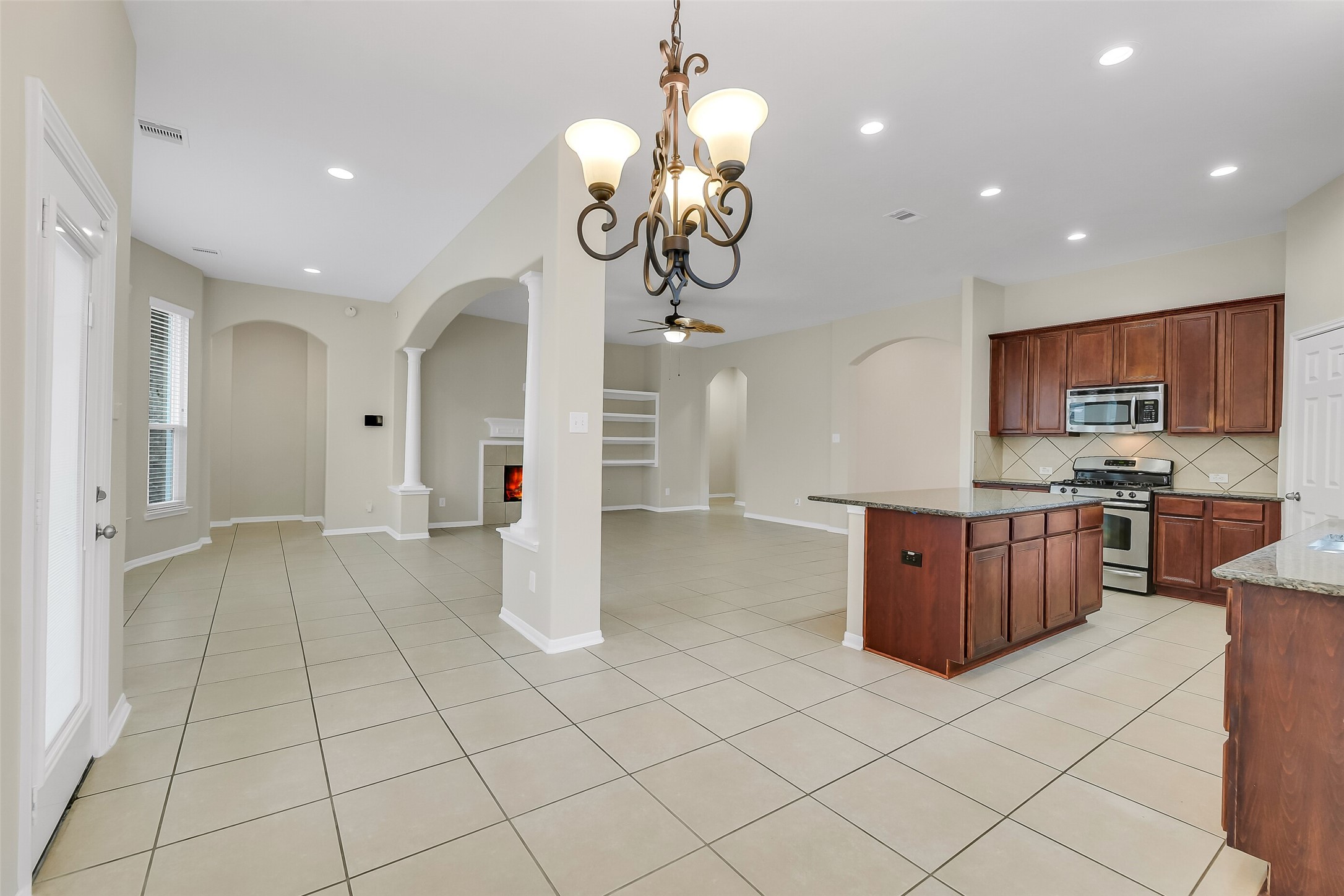 28507 Spiceberry Drive Property Photo 14
