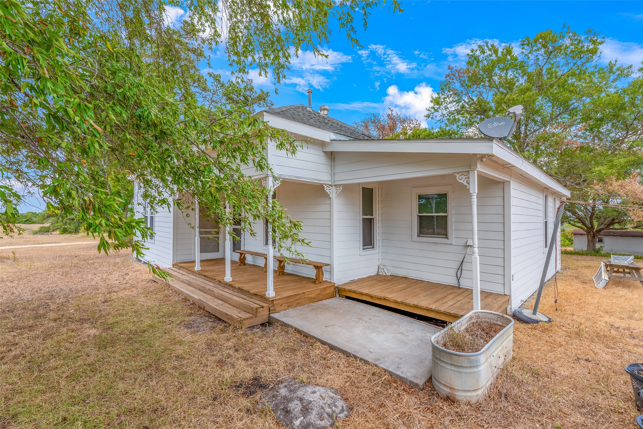 400 Christmas Road Property Photo 2