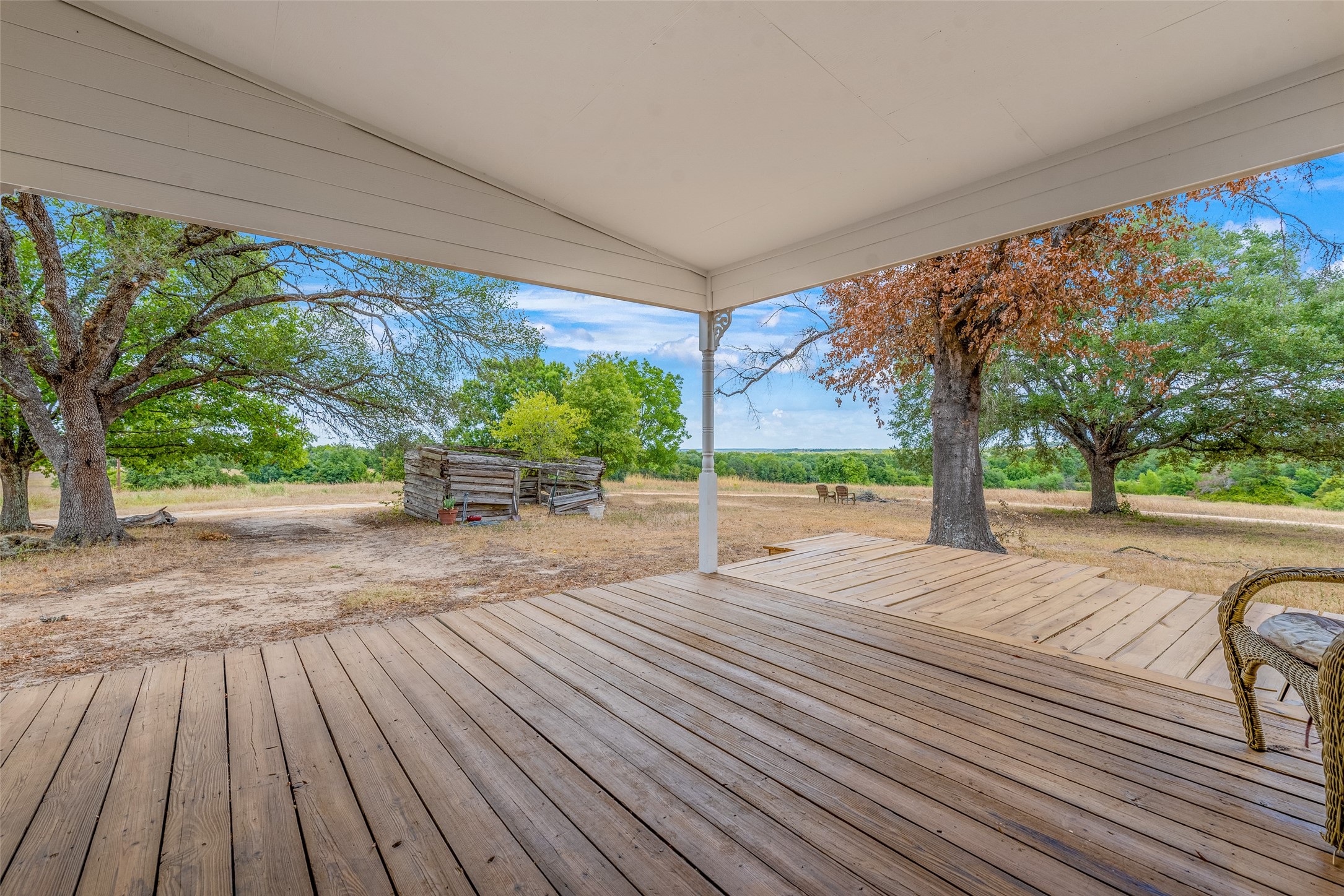 400 Christmas Road Property Photo 5