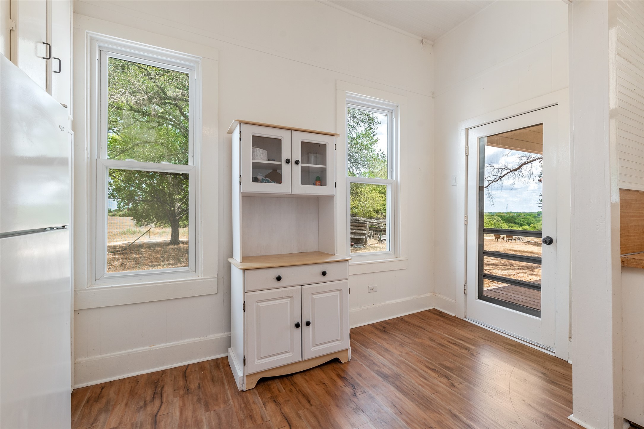400 Christmas Road Property Photo 14