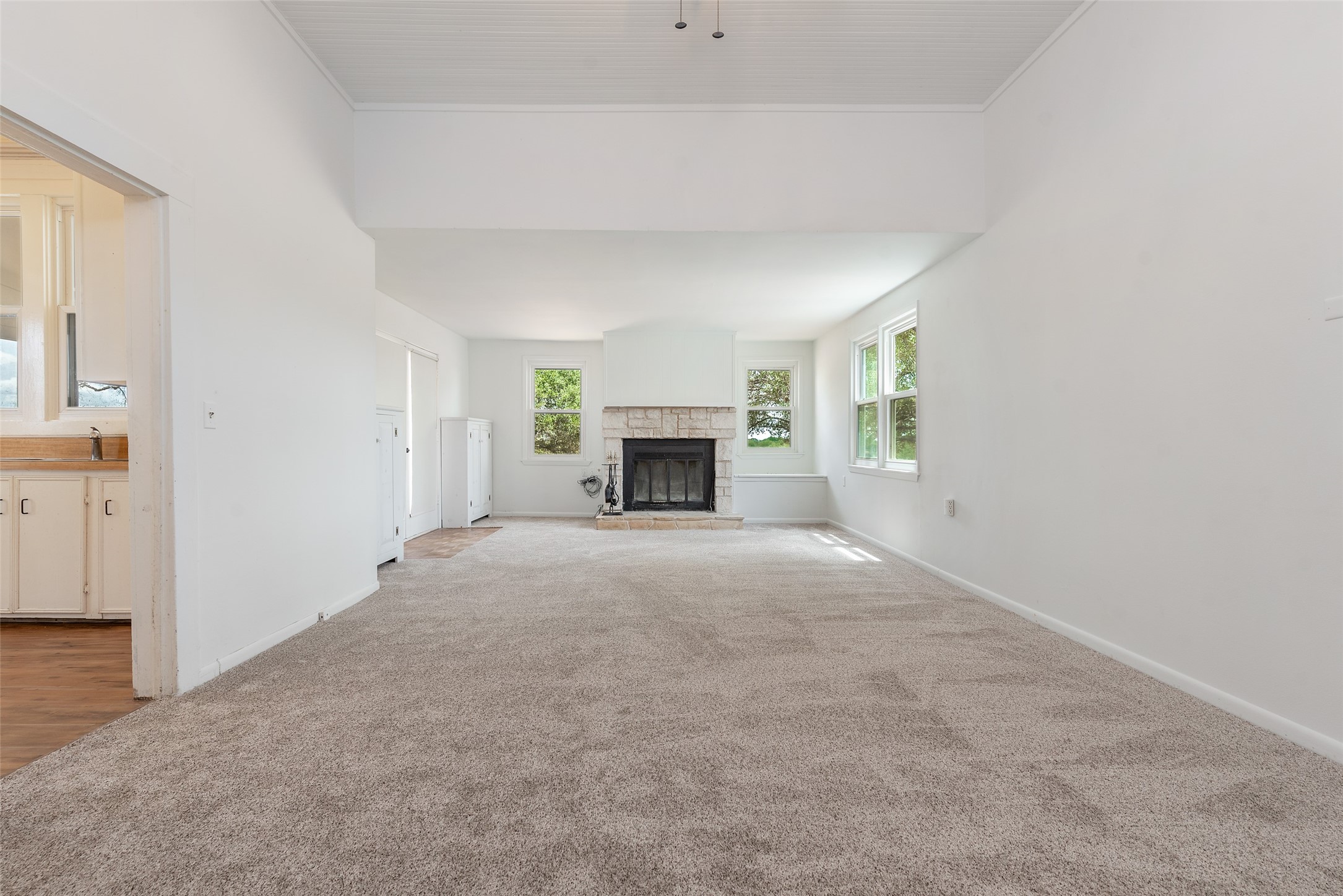400 Christmas Road Property Photo 20
