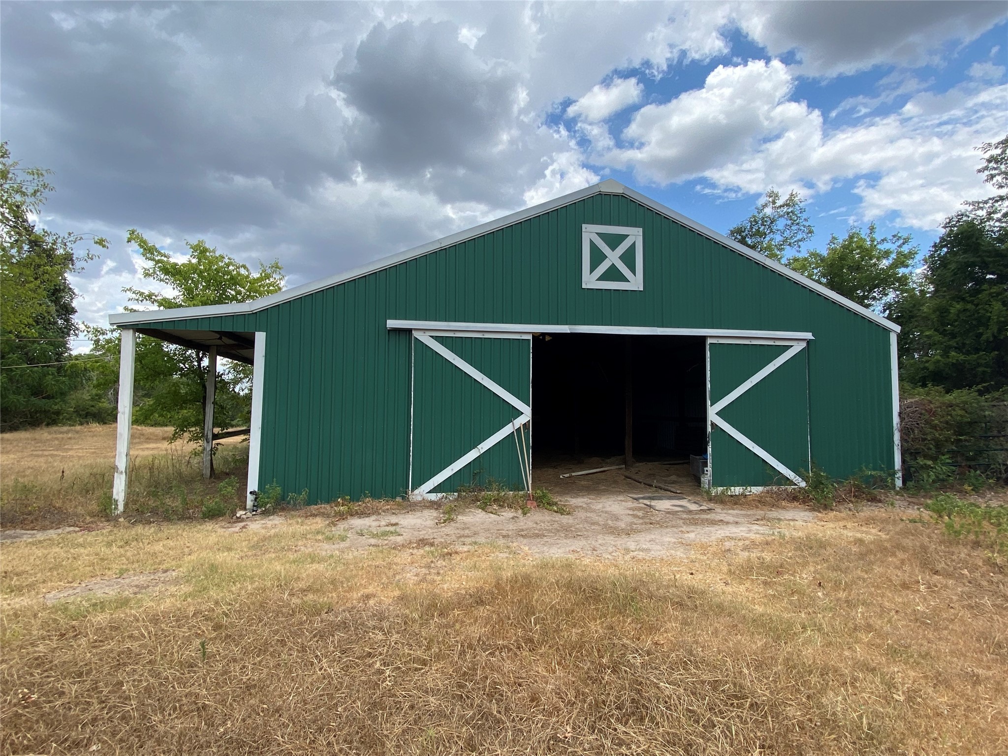 400 Christmas Road Property Photo 29