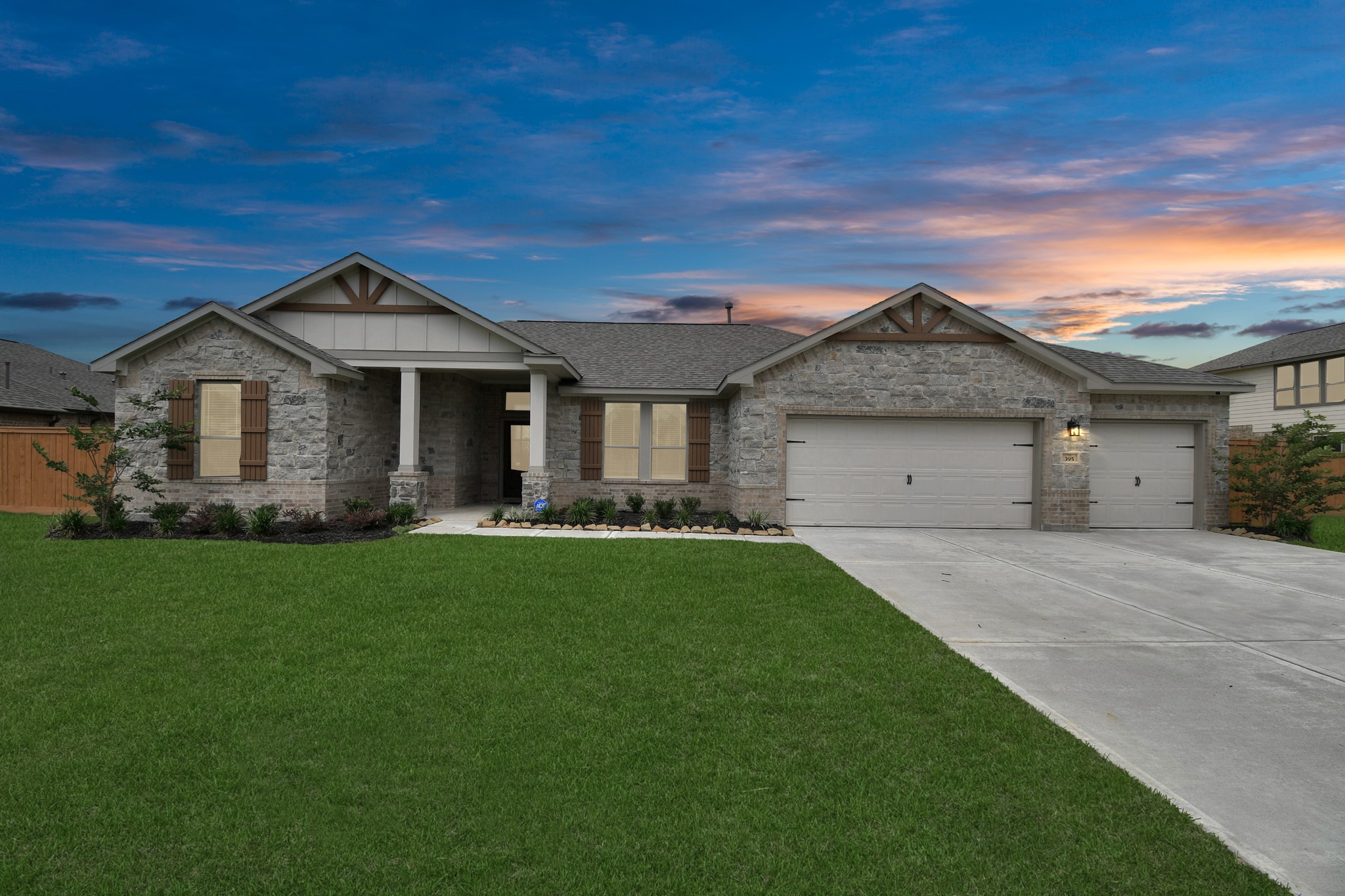 395 Hunter Ranch Way Property Photo 2