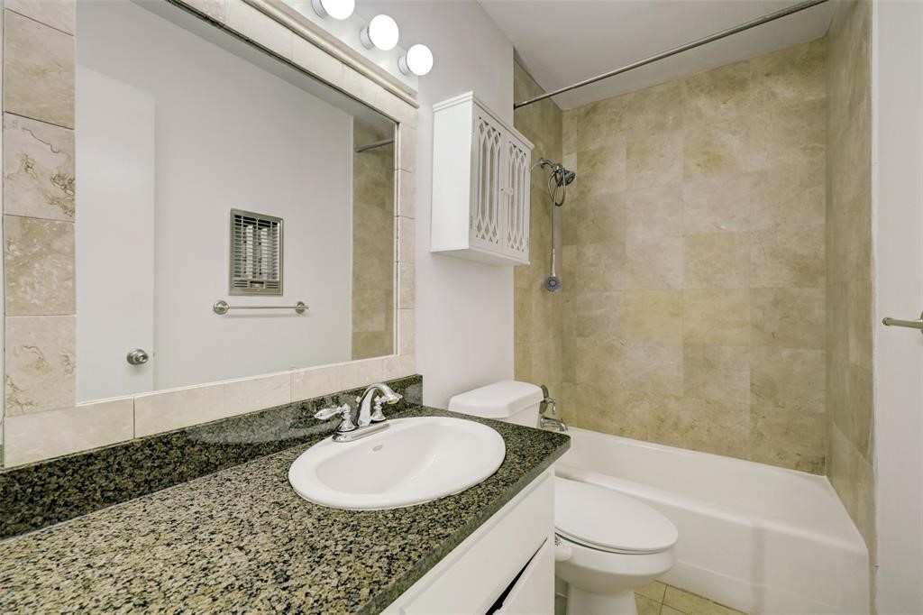 8277 Kingsbrook Road 254 Property Photo 13
