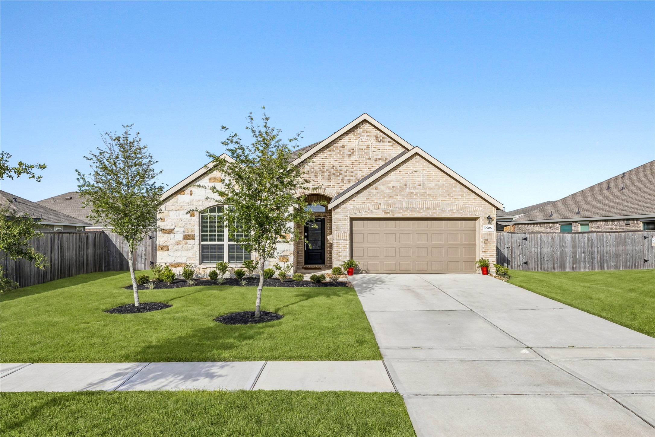 9906 Keystone Meadow Place Property Photo 1