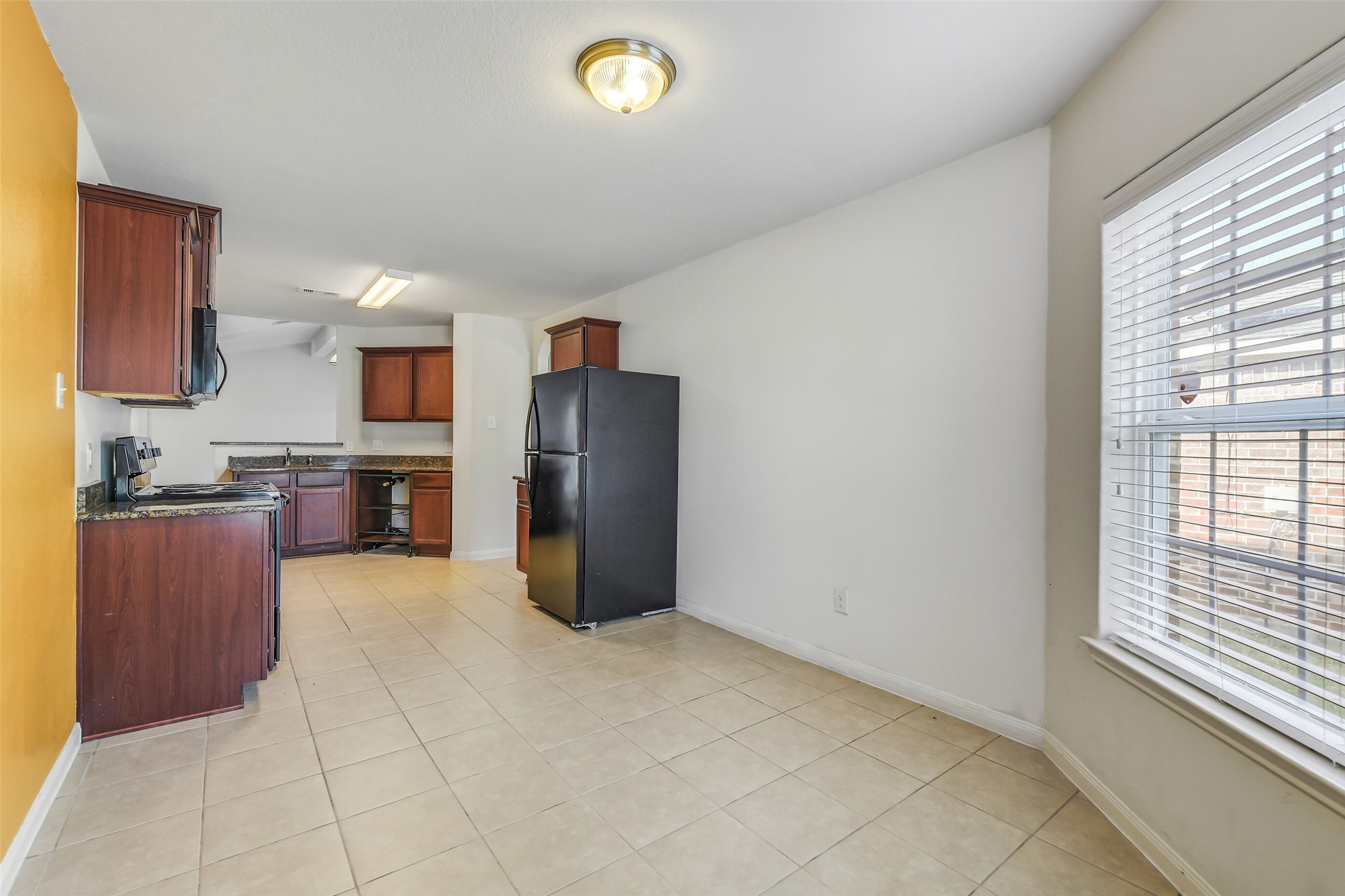 22719 Tabberts Way Property Photo 10