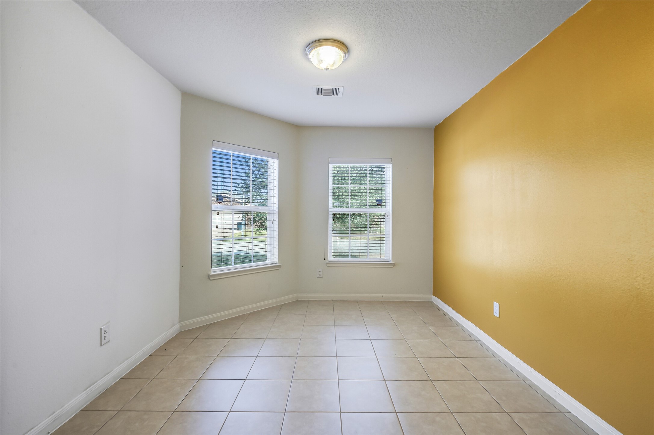22719 Tabberts Way Property Photo 11
