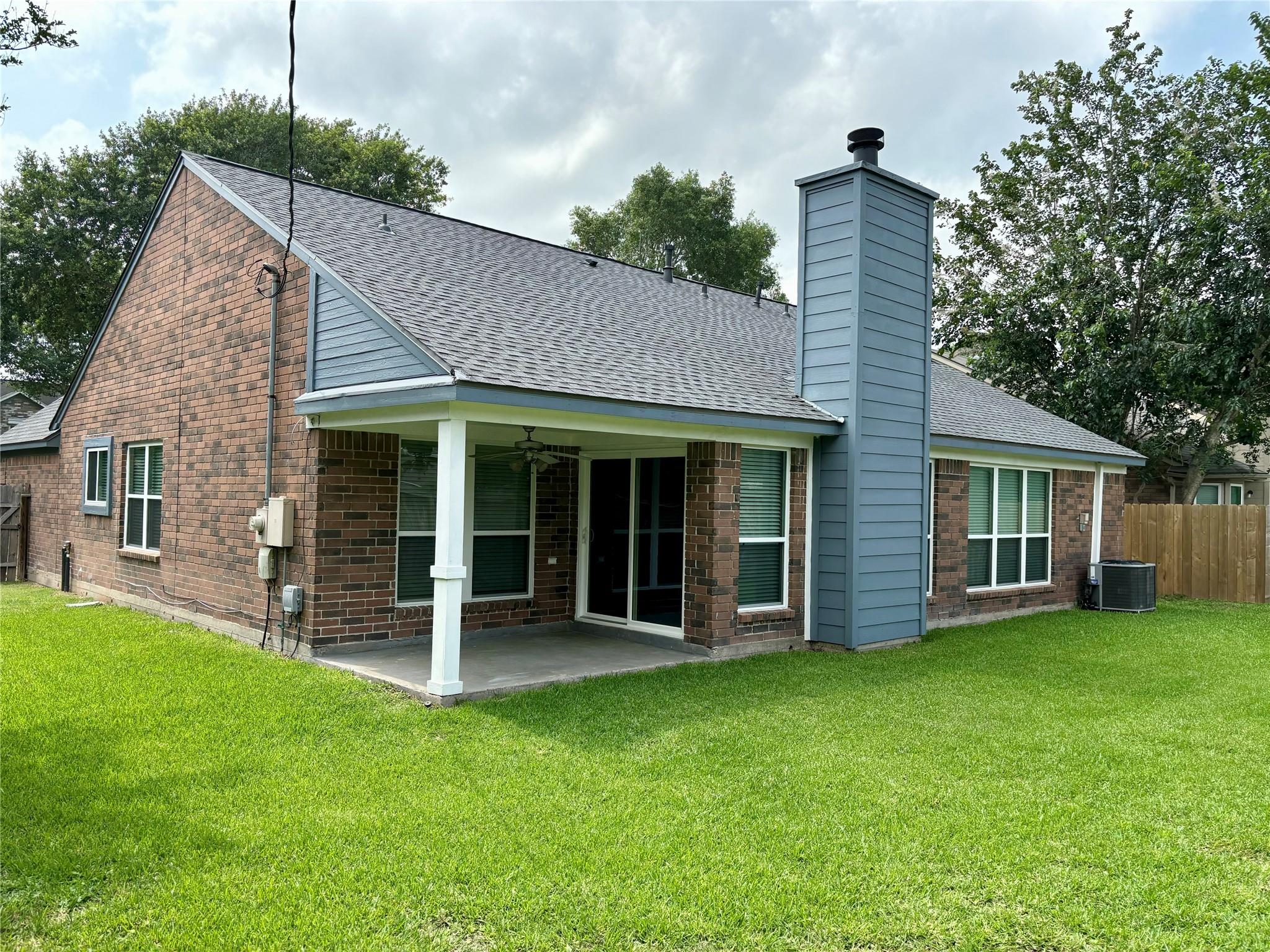 3909 Ashwood Drive Property Photo 10