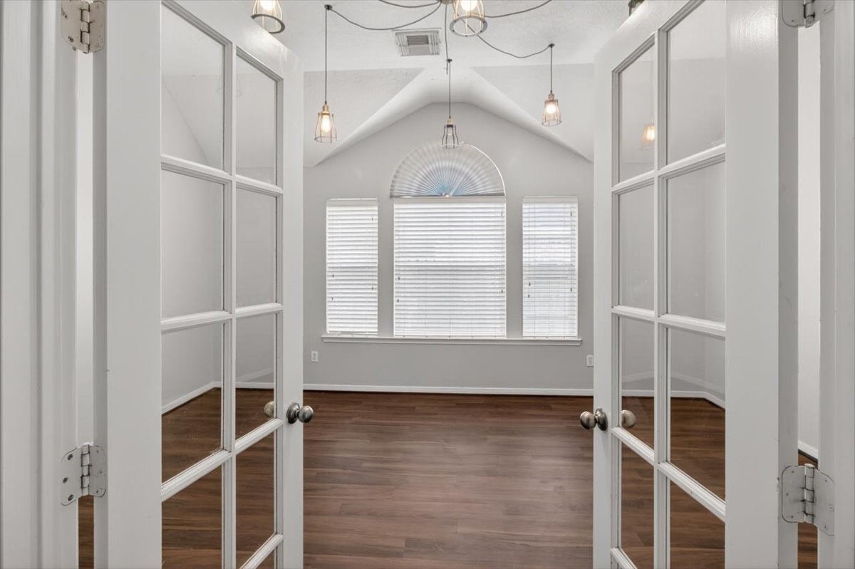1210 Longdraw Drive Property Photo 7