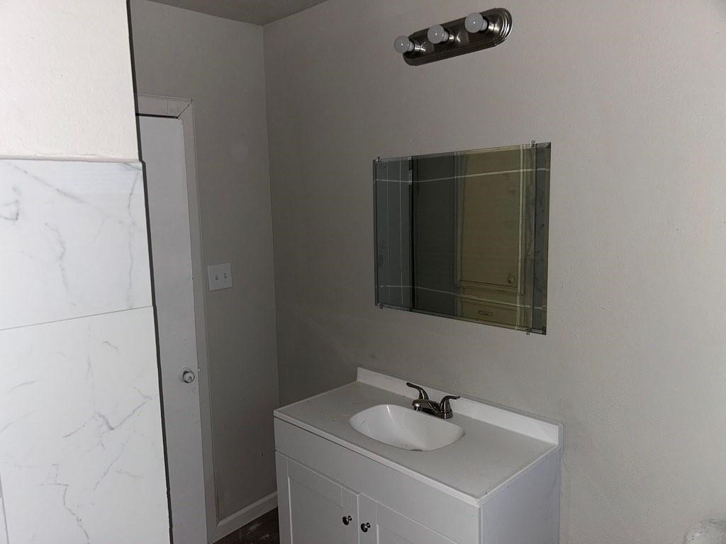 3155 Roberts Street Property Photo 15