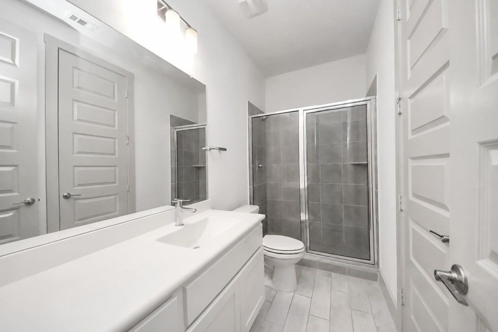 2539 Ravenna Court Property Photo 20