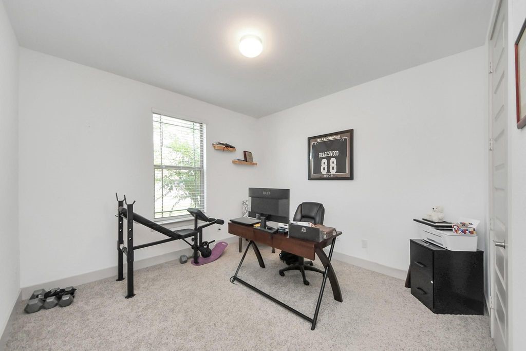2539 Ravenna Court Property Photo 23