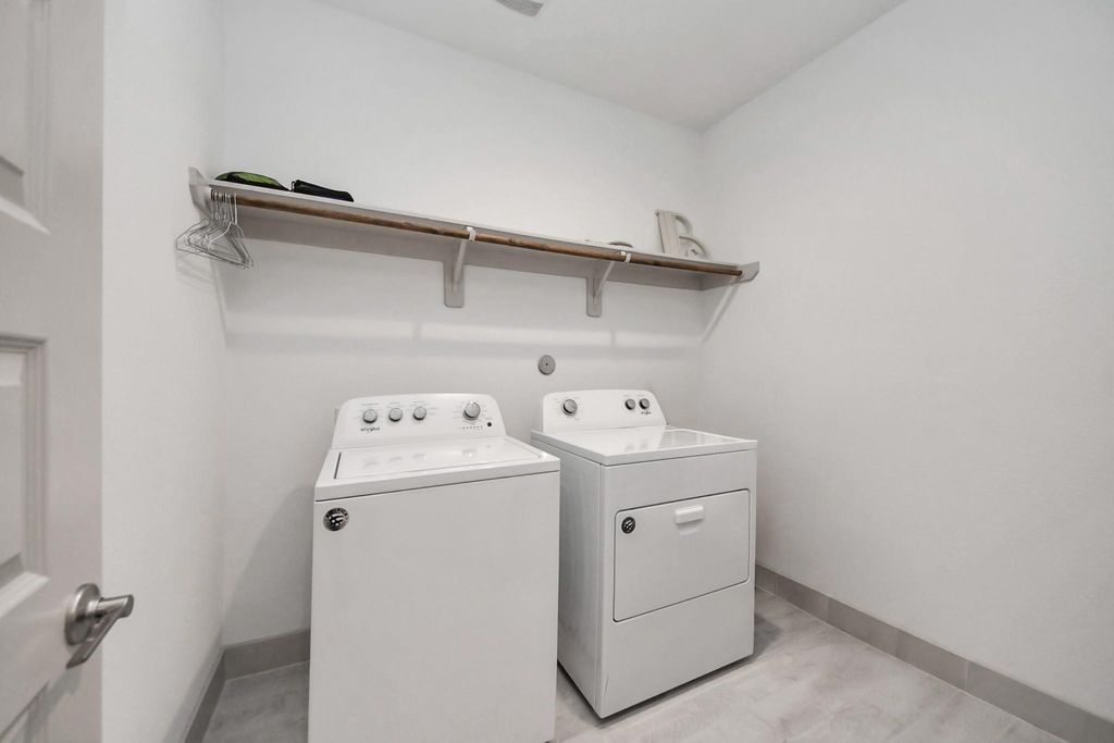 2539 Ravenna Court Property Photo 25