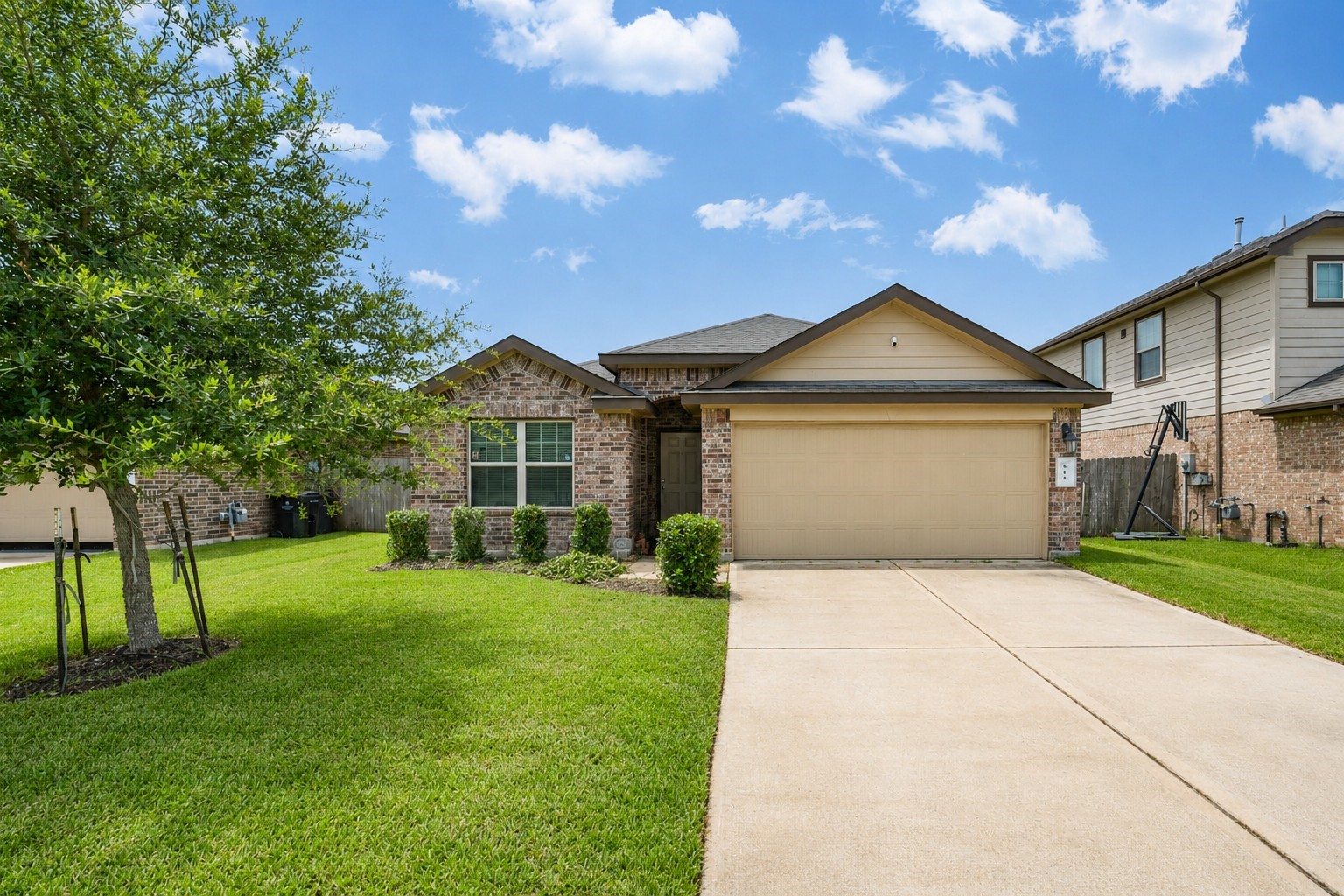 614 Harvest Bluff Drive Property Photo 1