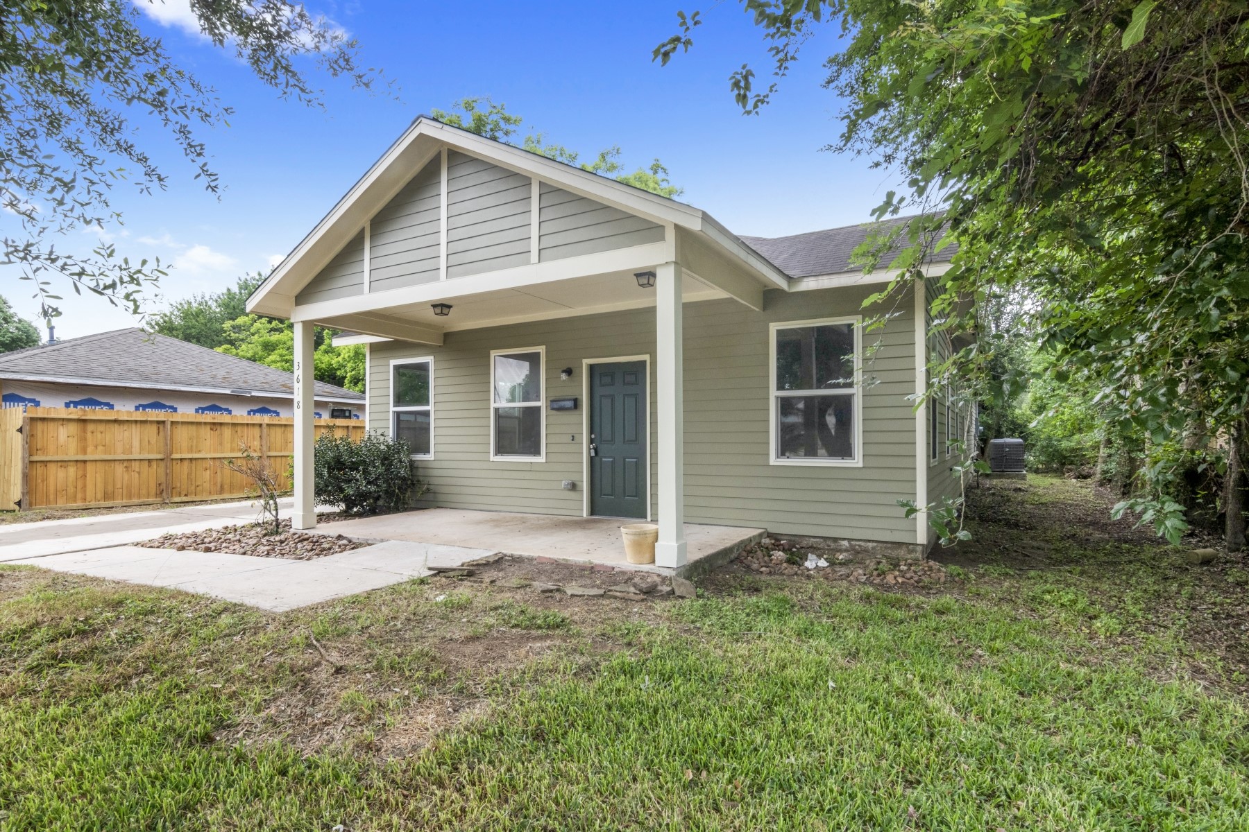 3618 Rockingham Street Property Photo 1