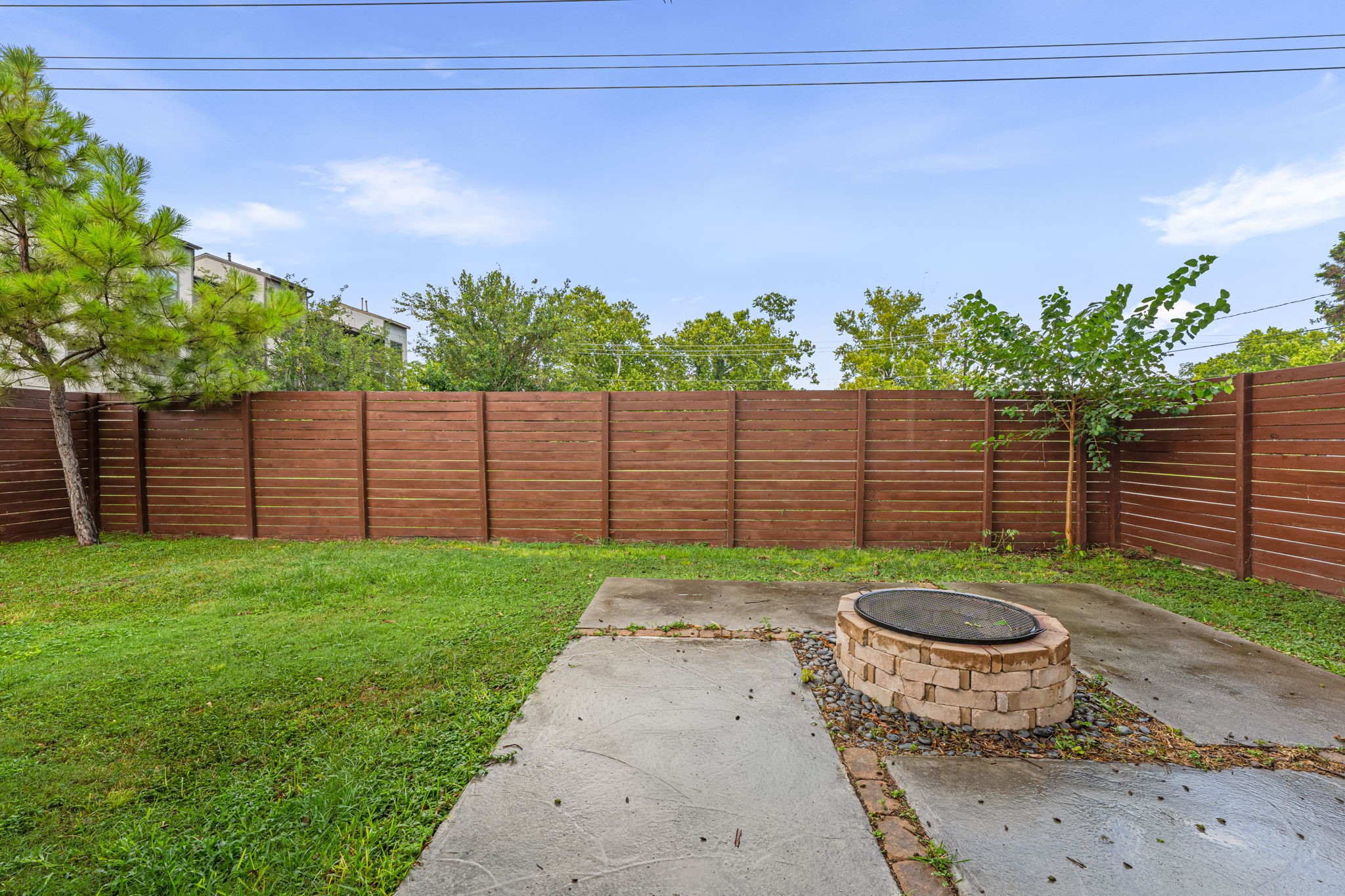 5102 Hardy Street Property Photo 23