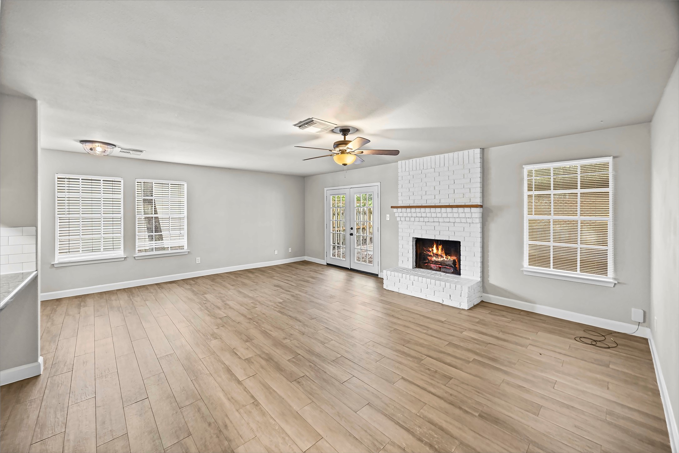 1 E Wavy Oak Circle Property Photo 6