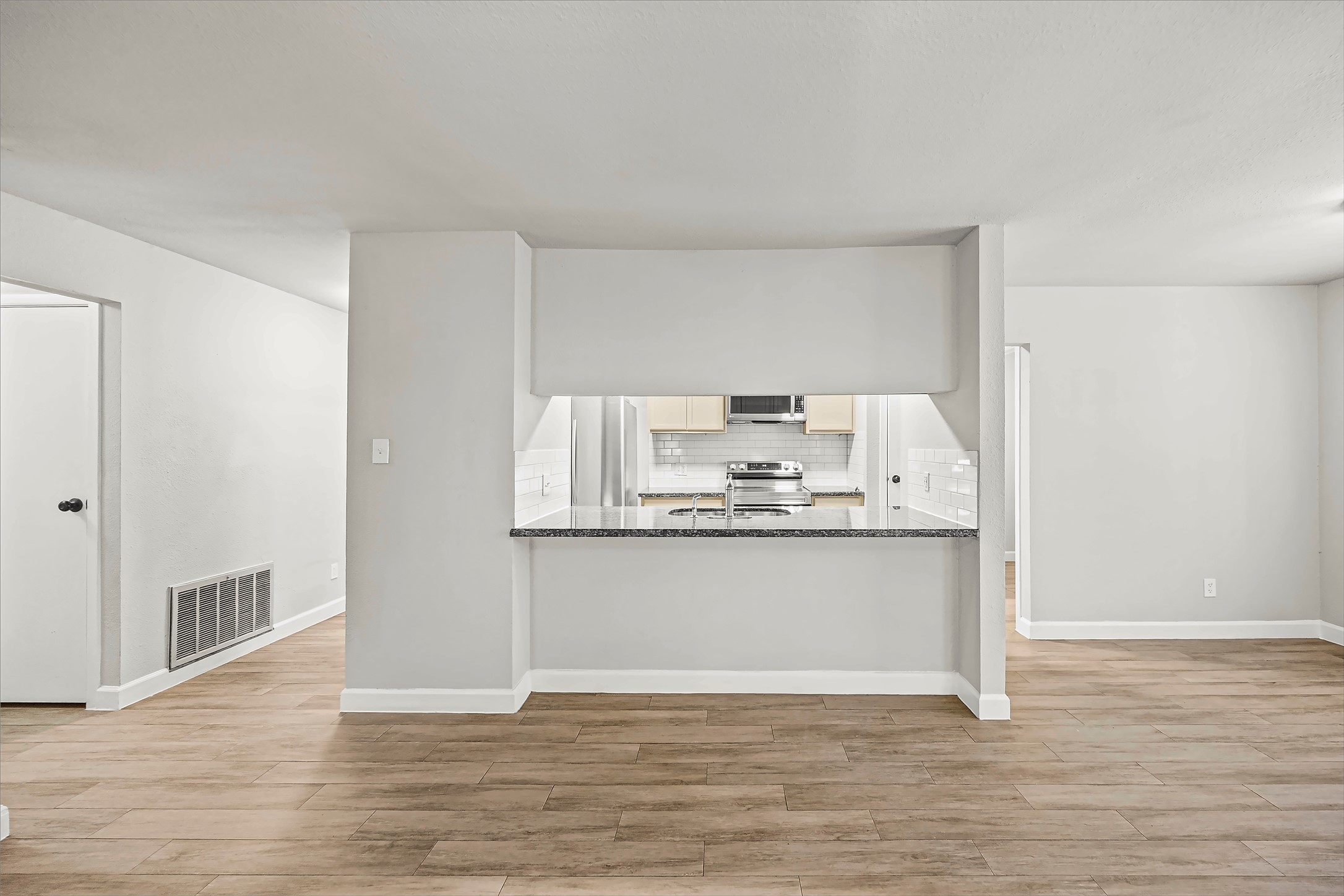1 E Wavy Oak Circle Property Photo 9