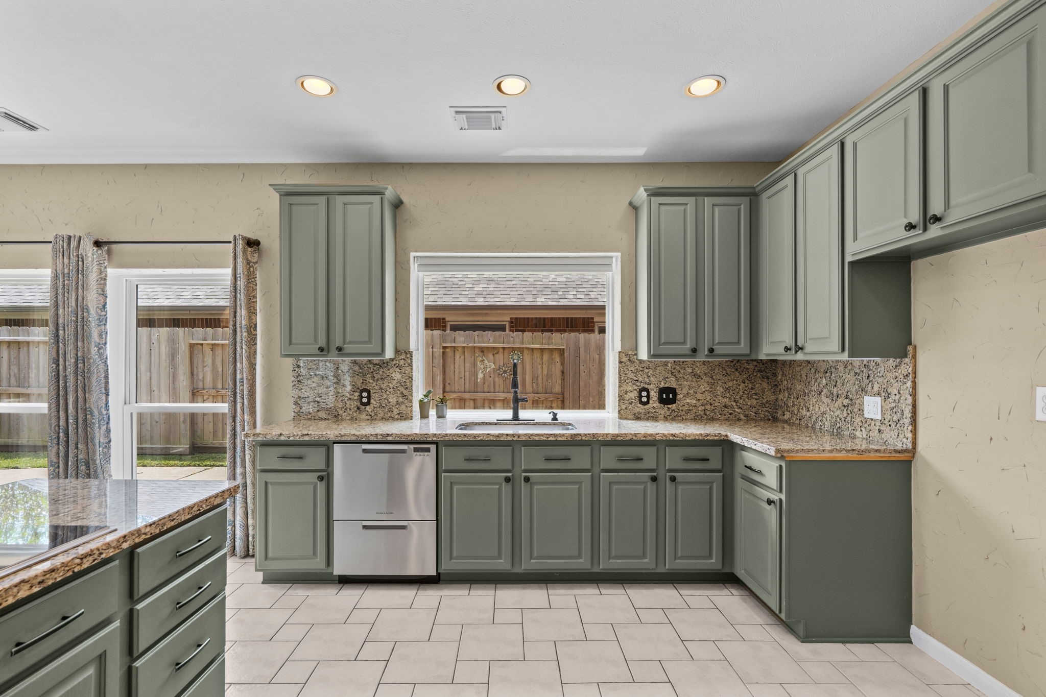 2210 Bay Haven Way Property Photo 14