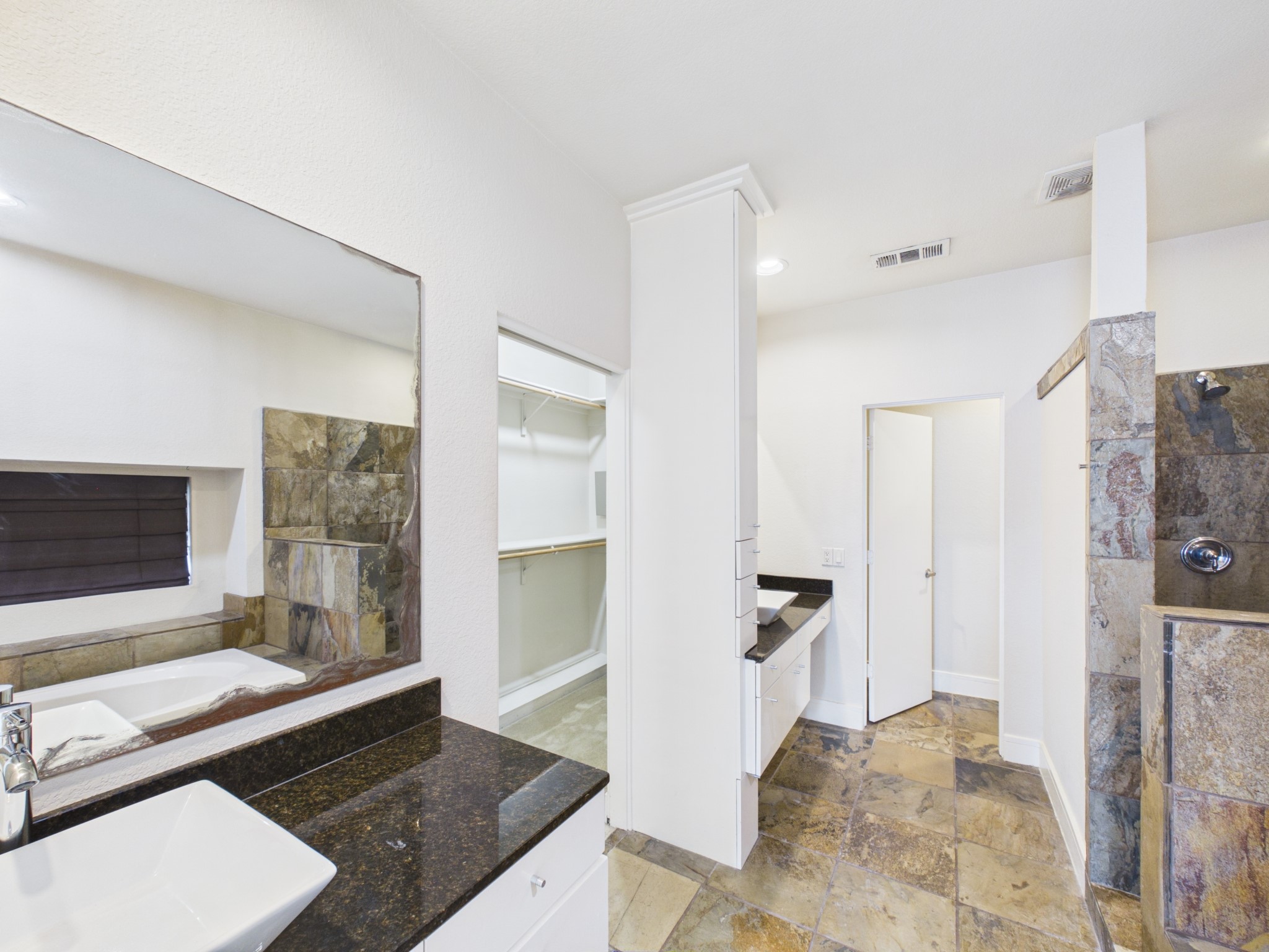 5425 Floyd Street Property Photo 18
