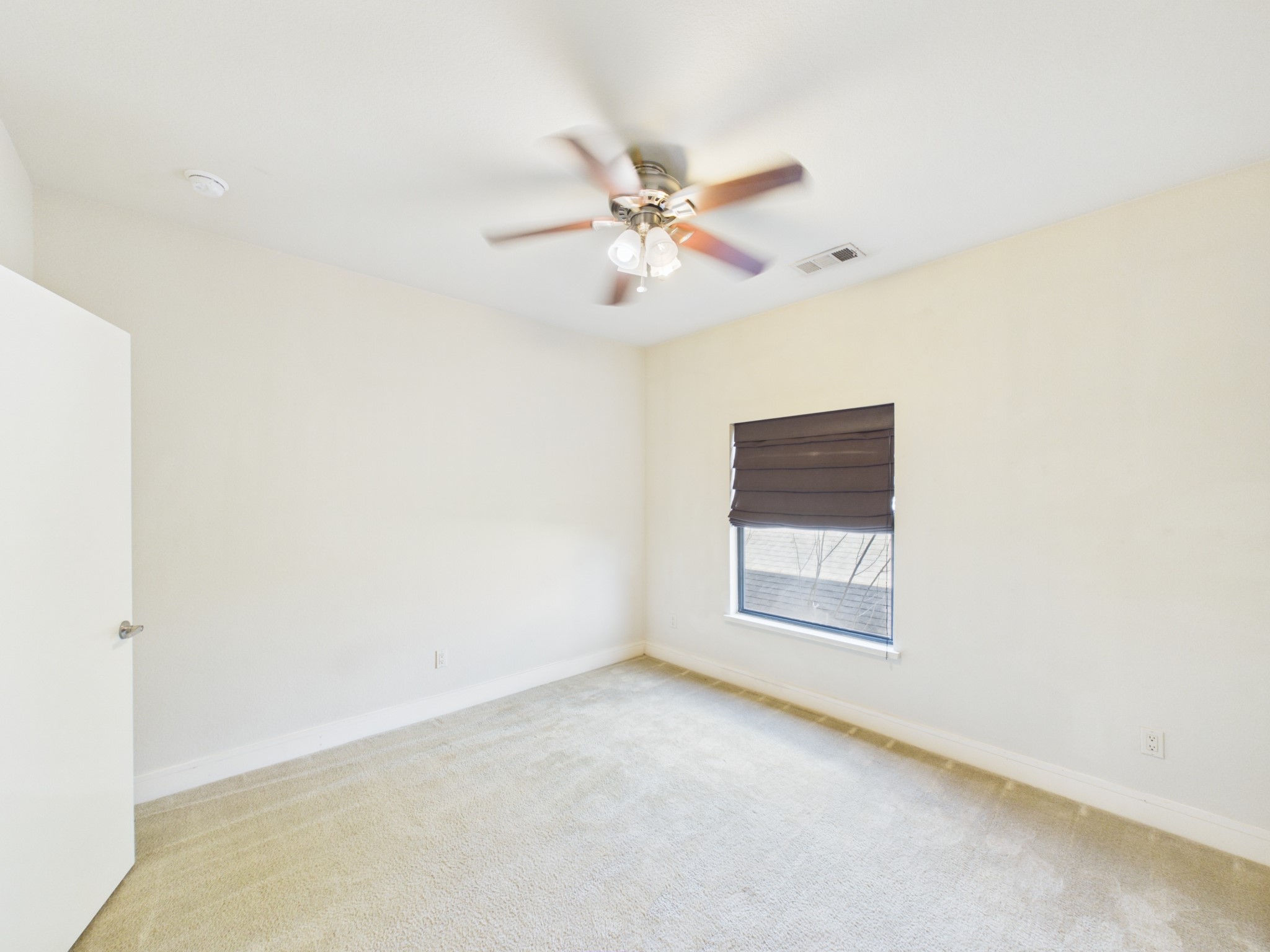 5425 Floyd Street Property Photo 23