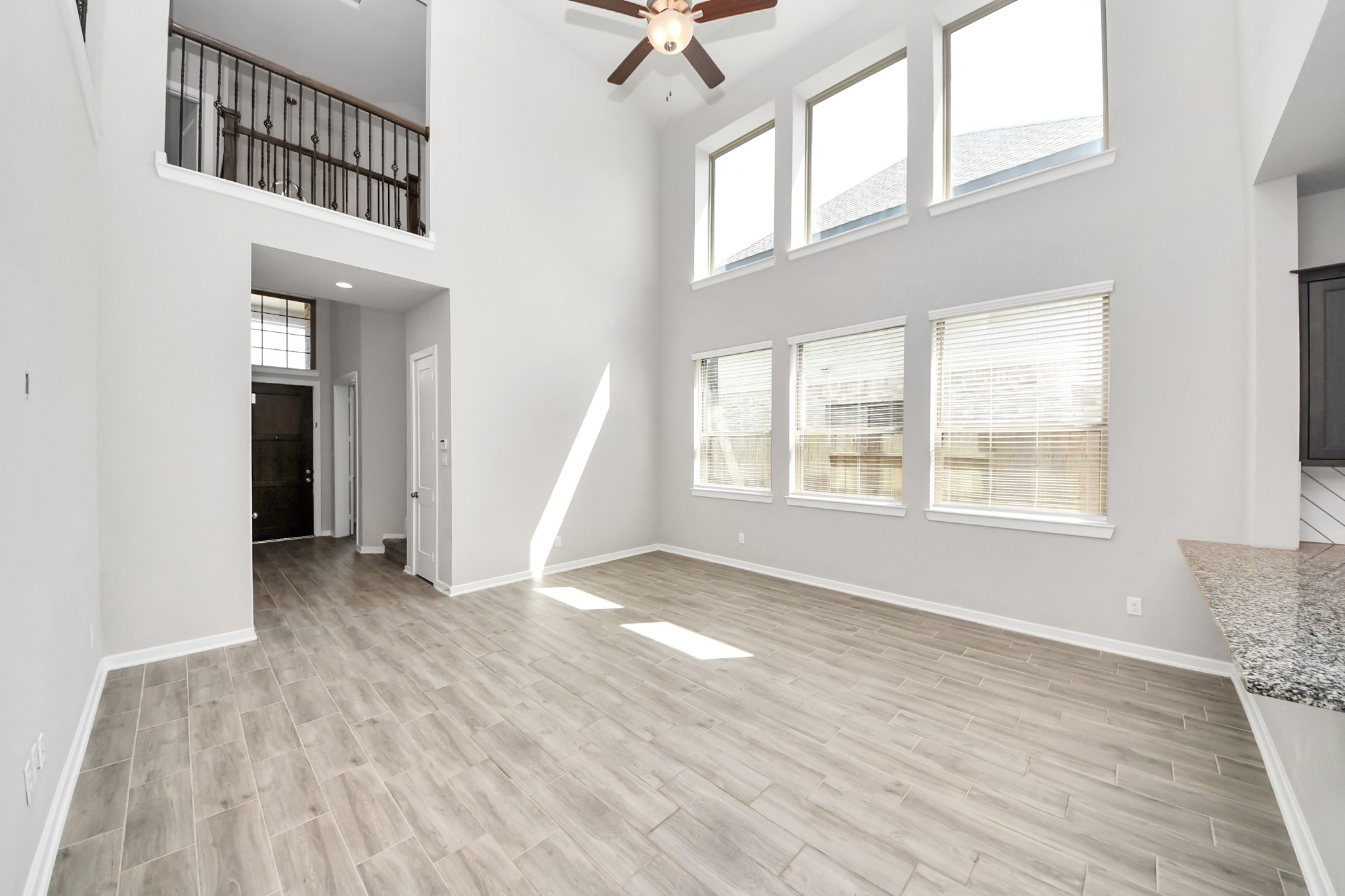 1919 Meadow Trail Drive Property Photo 6