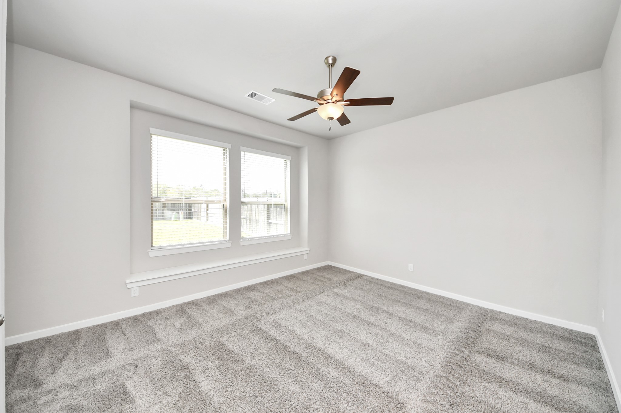 1919 Meadow Trail Drive Property Photo 20