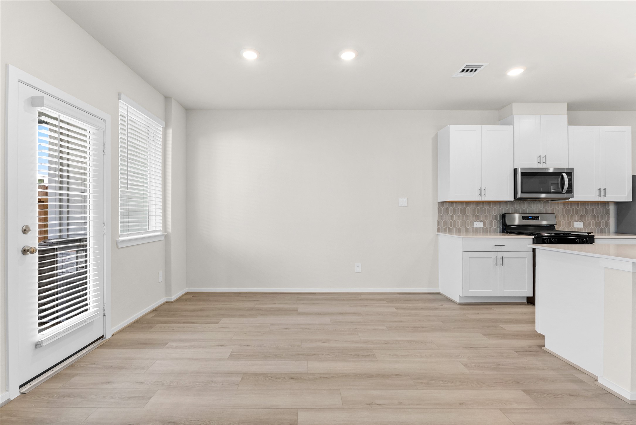 700 Sand Dollar Drive Property Photo 11