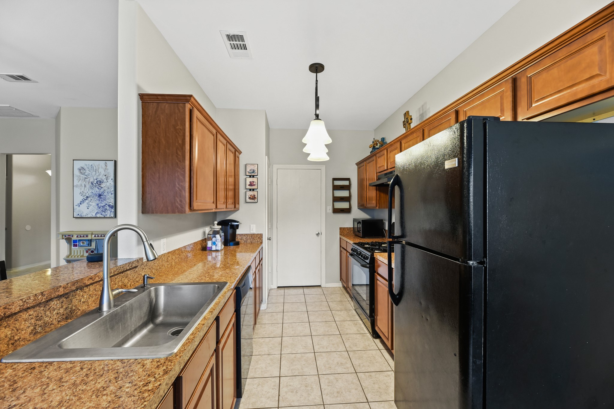 32018 Anne Lane Property Photo 6