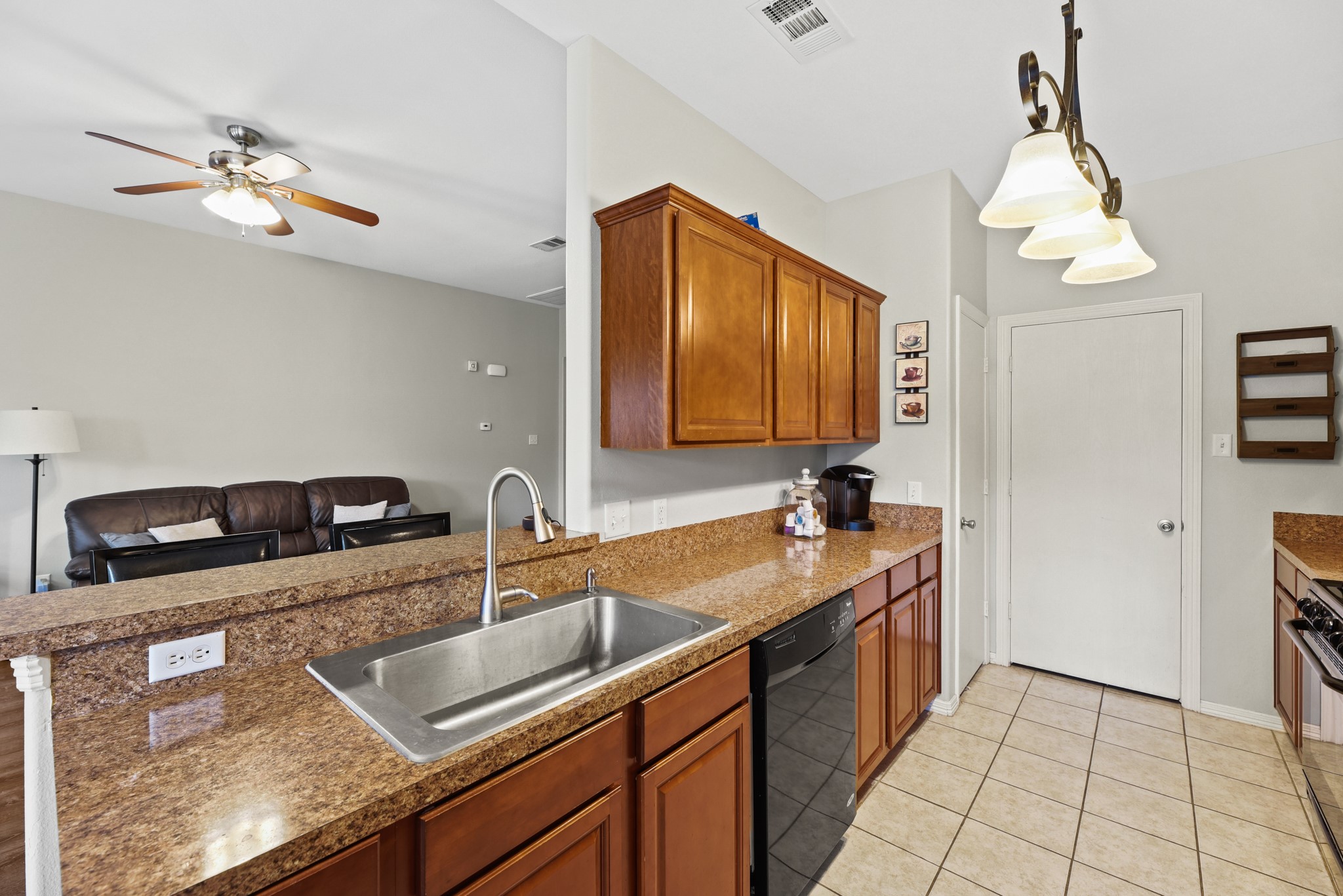 32018 Anne Lane Property Photo 9