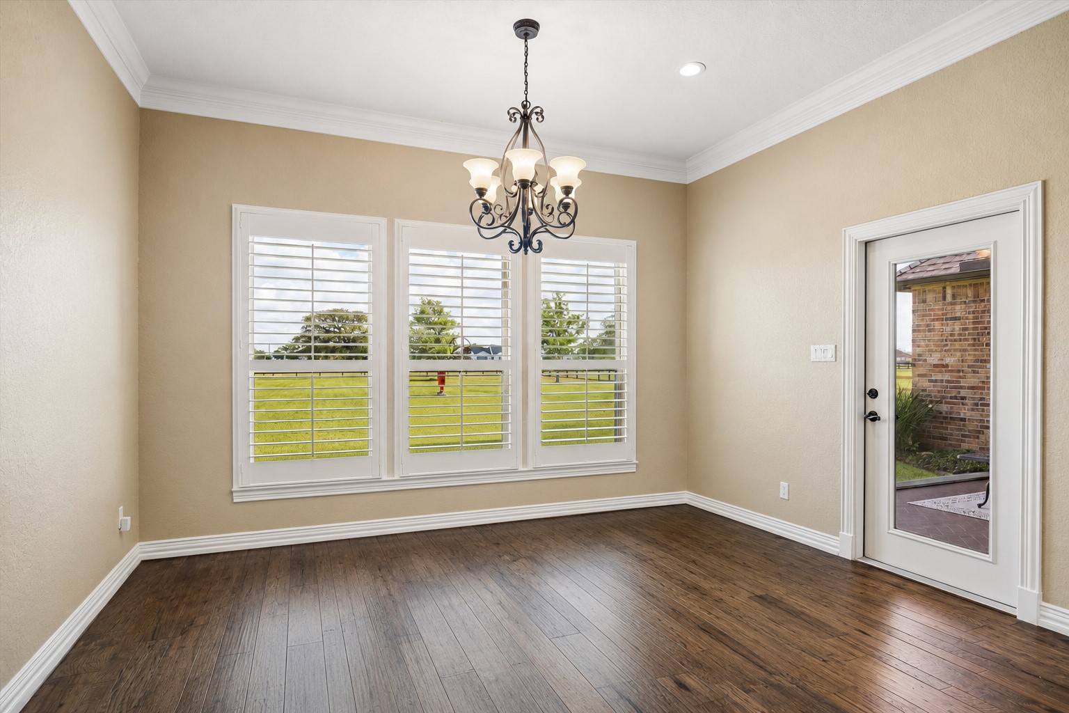 17703 Cedar Hill Drive Property Photo 13