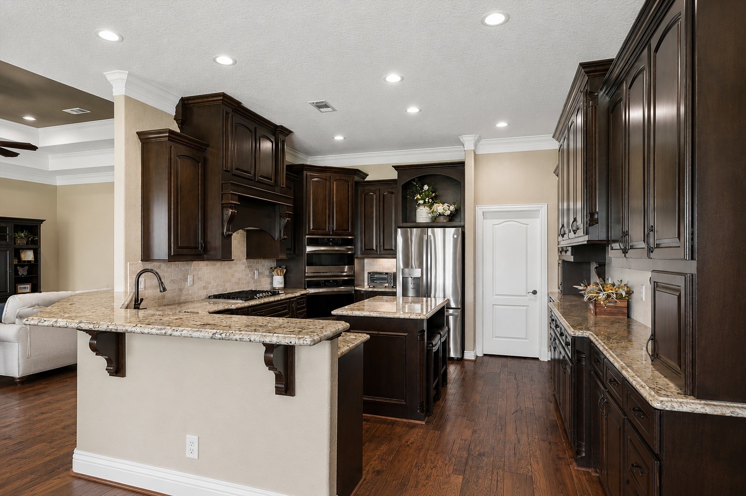 17703 Cedar Hill Drive Property Photo 15