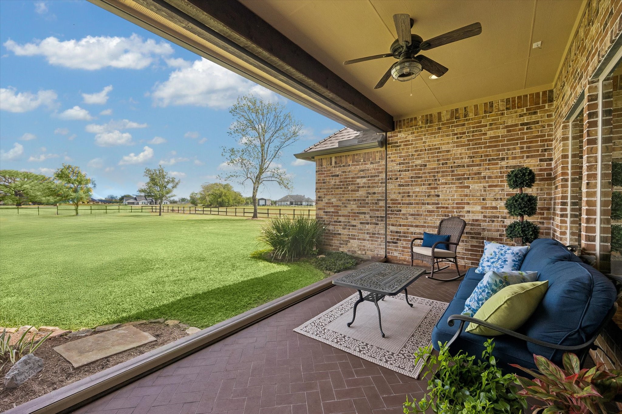 17703 Cedar Hill Drive Property Photo 36