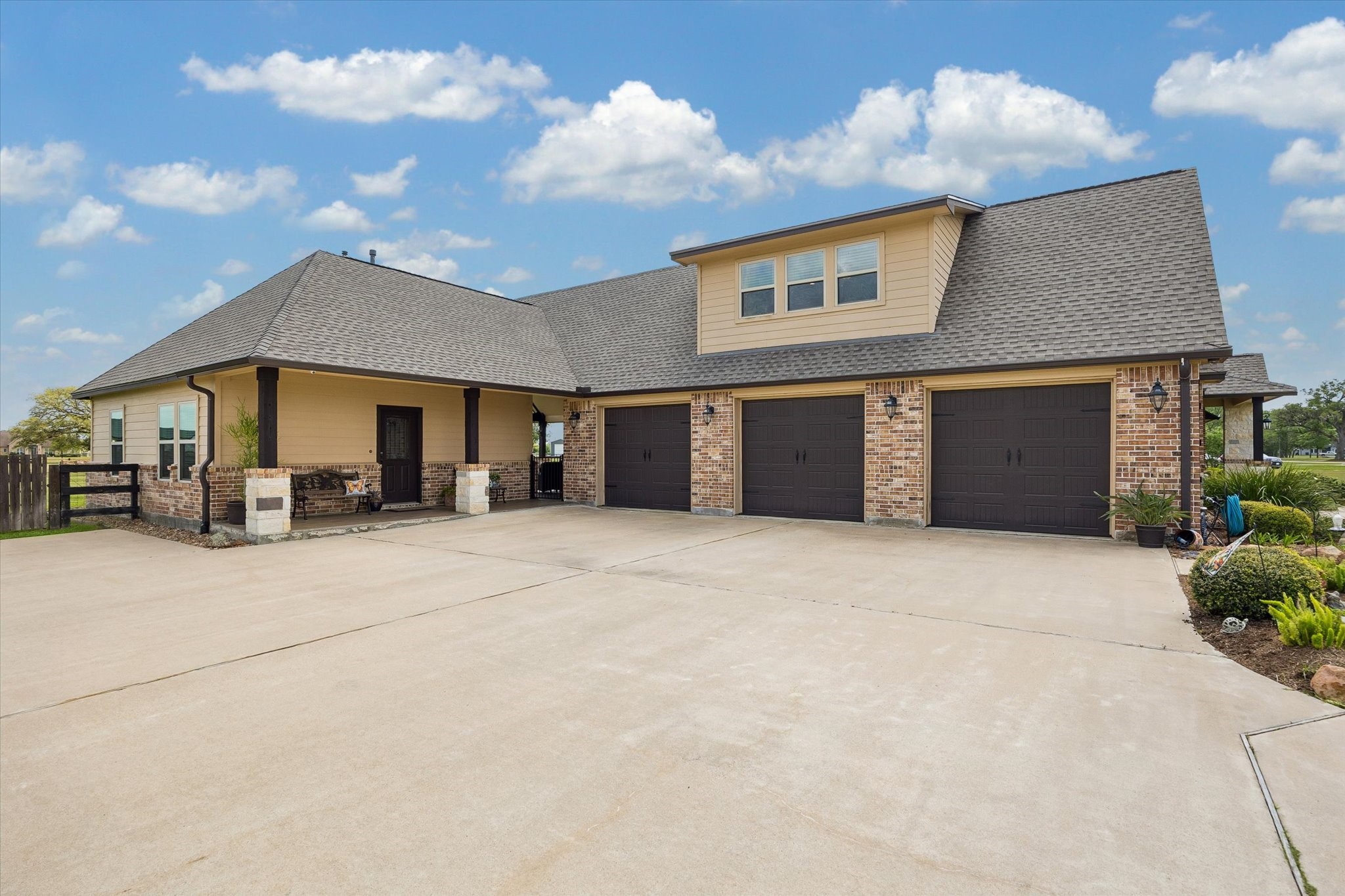 17703 Cedar Hill Drive Property Photo 44
