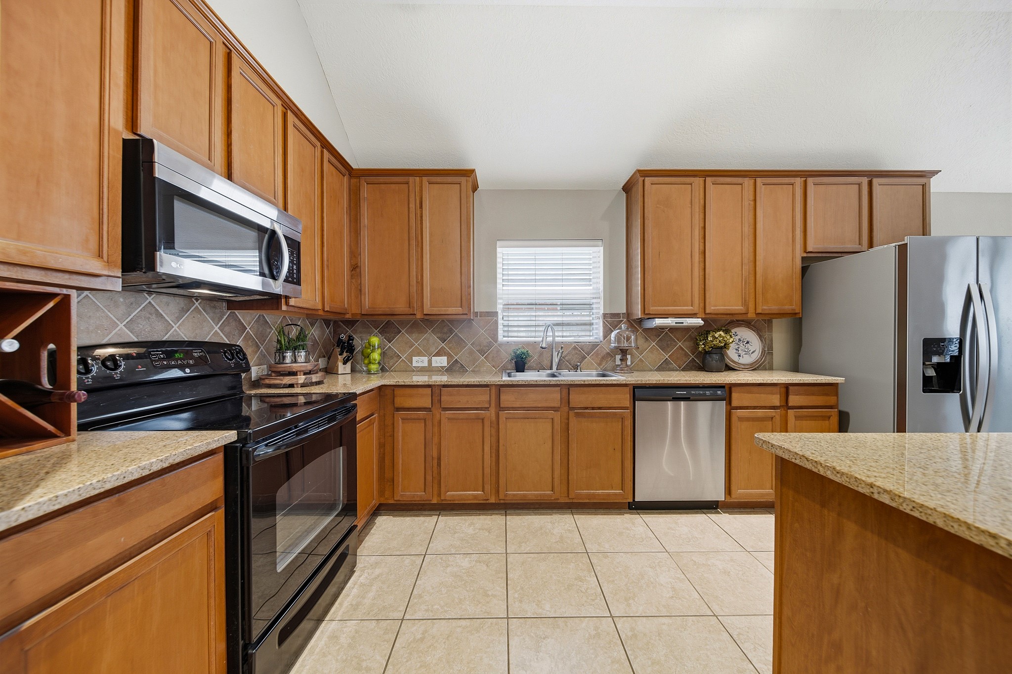 2839 Sage Creek Court Property Photo 6