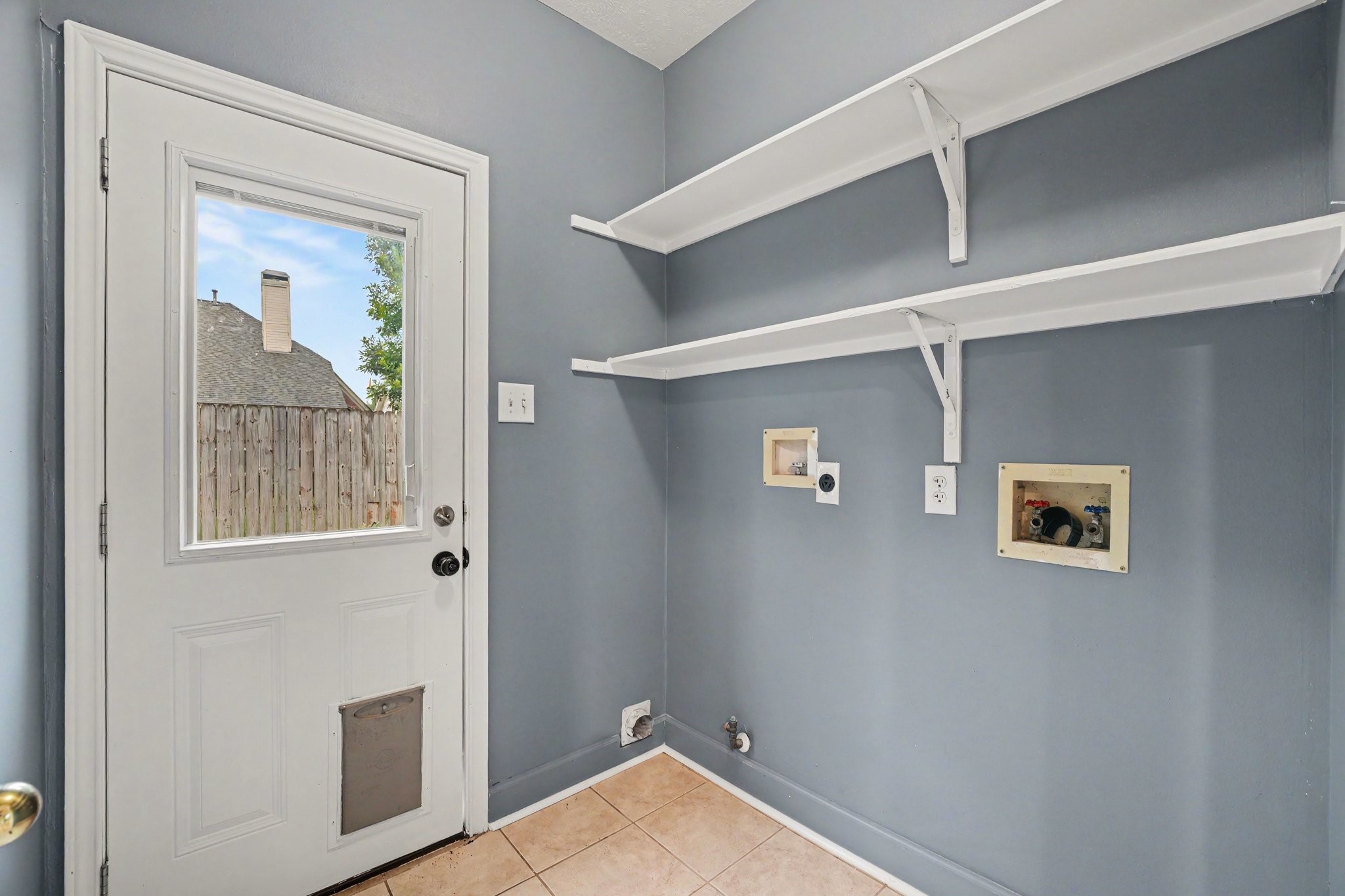 8511 Shellville Court Property Photo 9