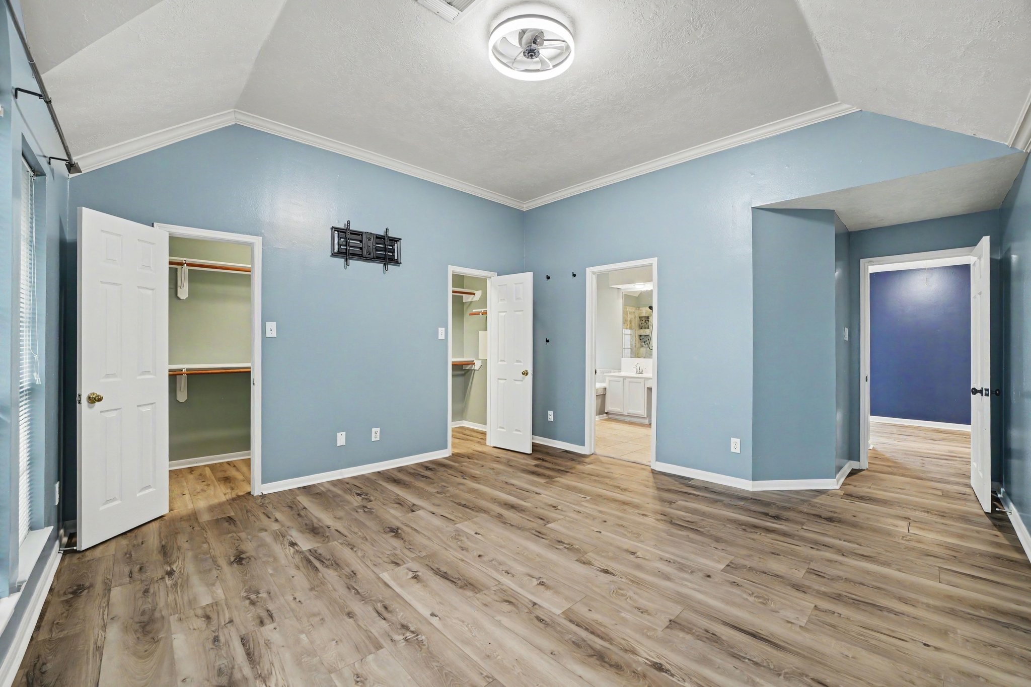 8511 Shellville Court Property Photo 12