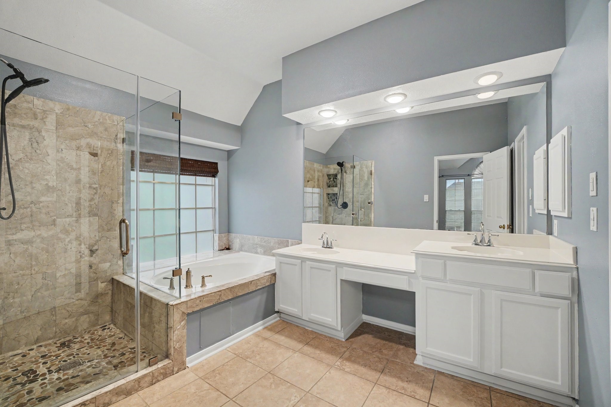 8511 Shellville Court Property Photo 13