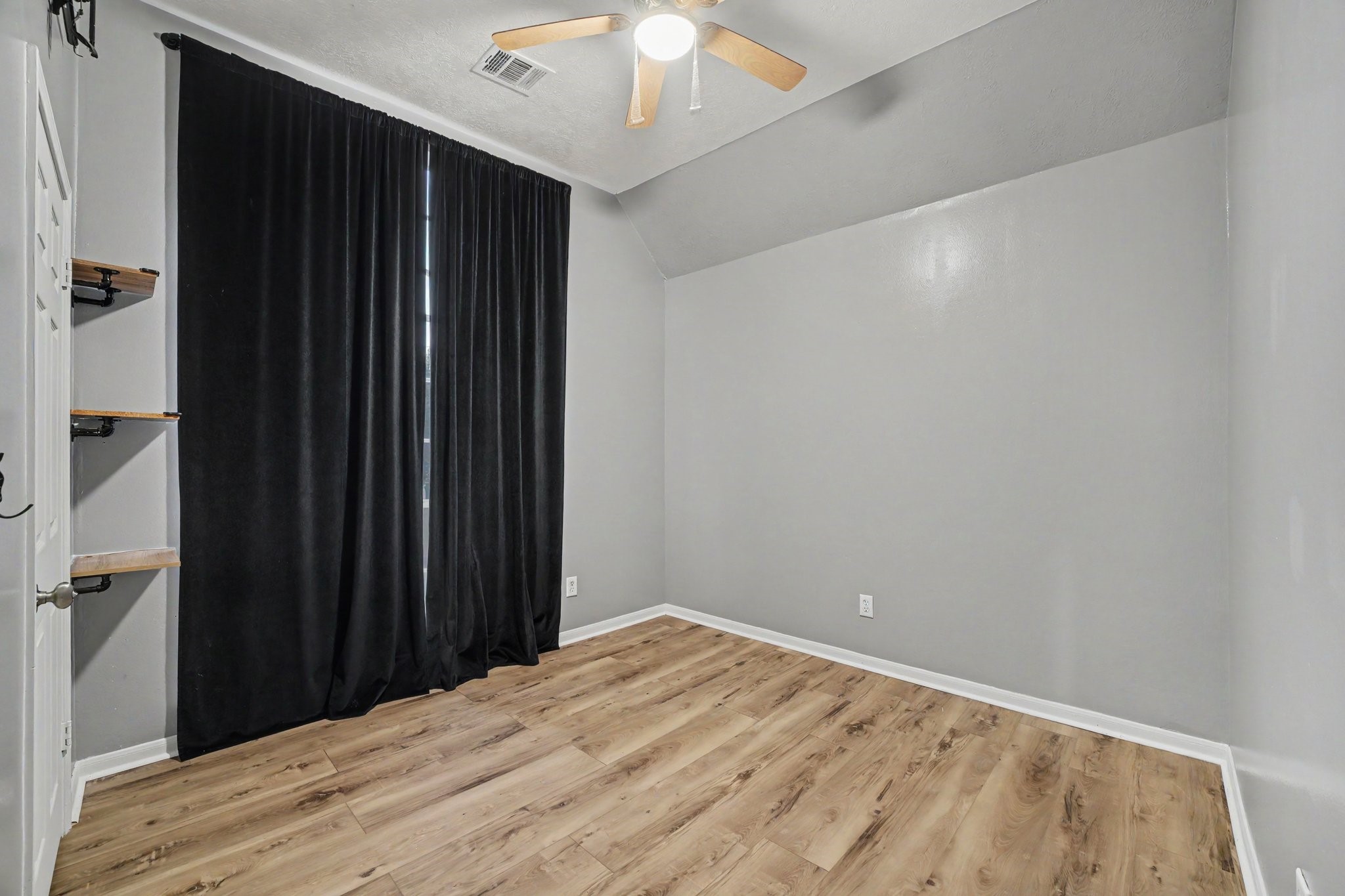 8511 Shellville Court Property Photo 16