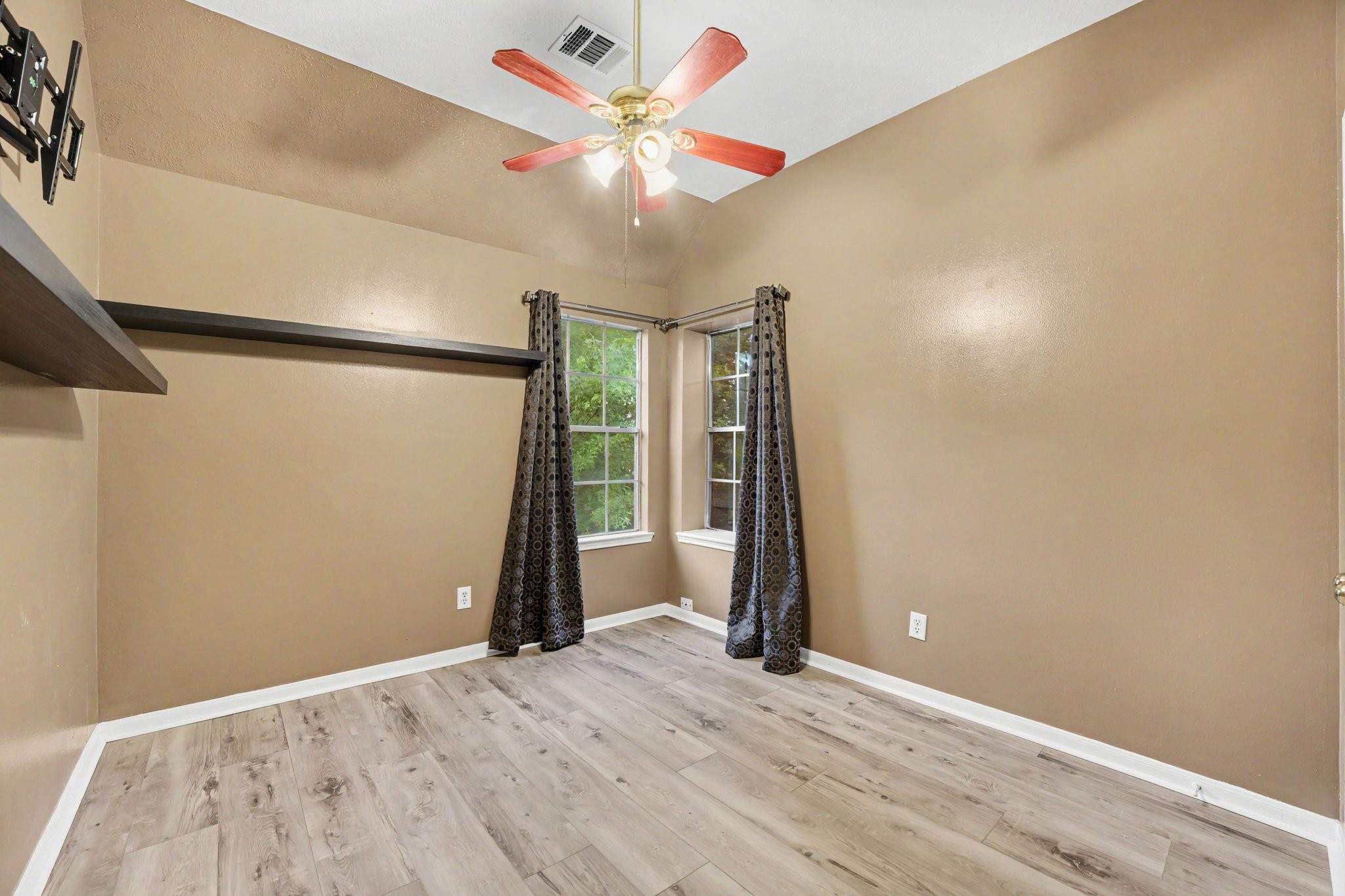 8511 Shellville Court Property Photo 18