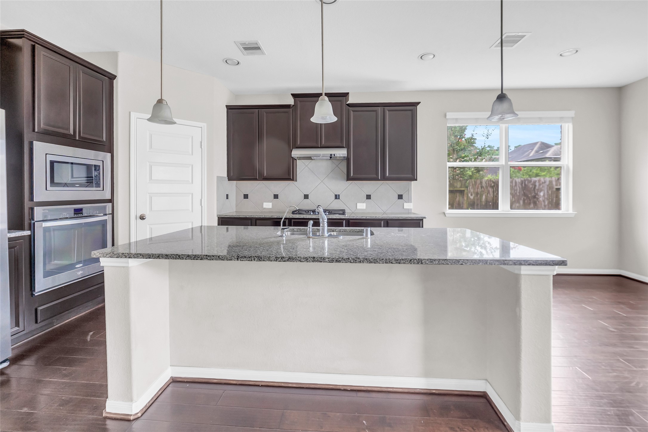 22519 Birch Ridge Meadow Drive Property Photo 4