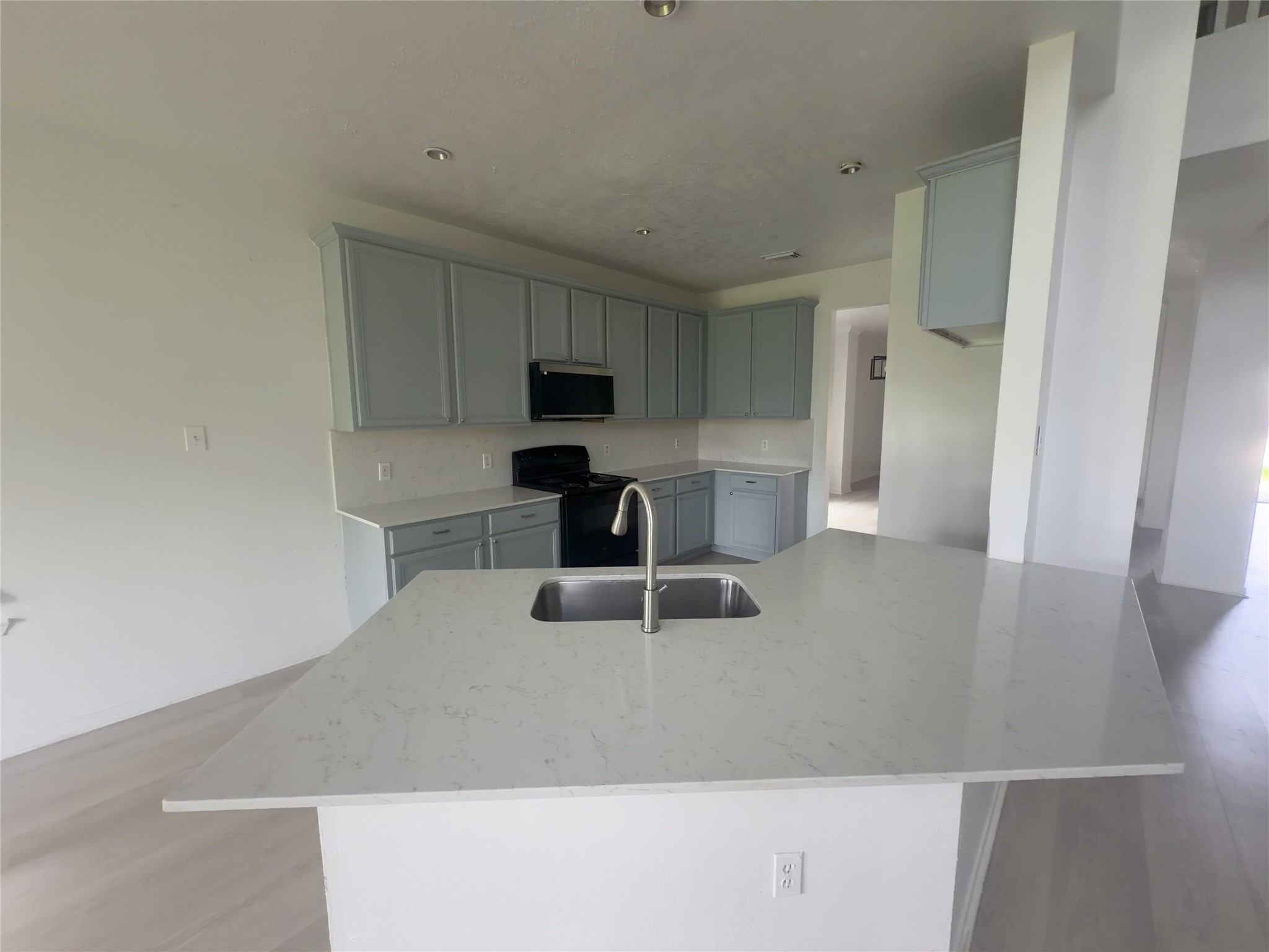17619 Trinity Meadow Lane Property Photo 8