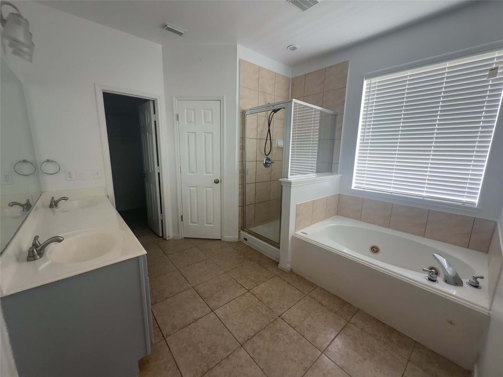 17619 Trinity Meadow Lane Property Photo 10