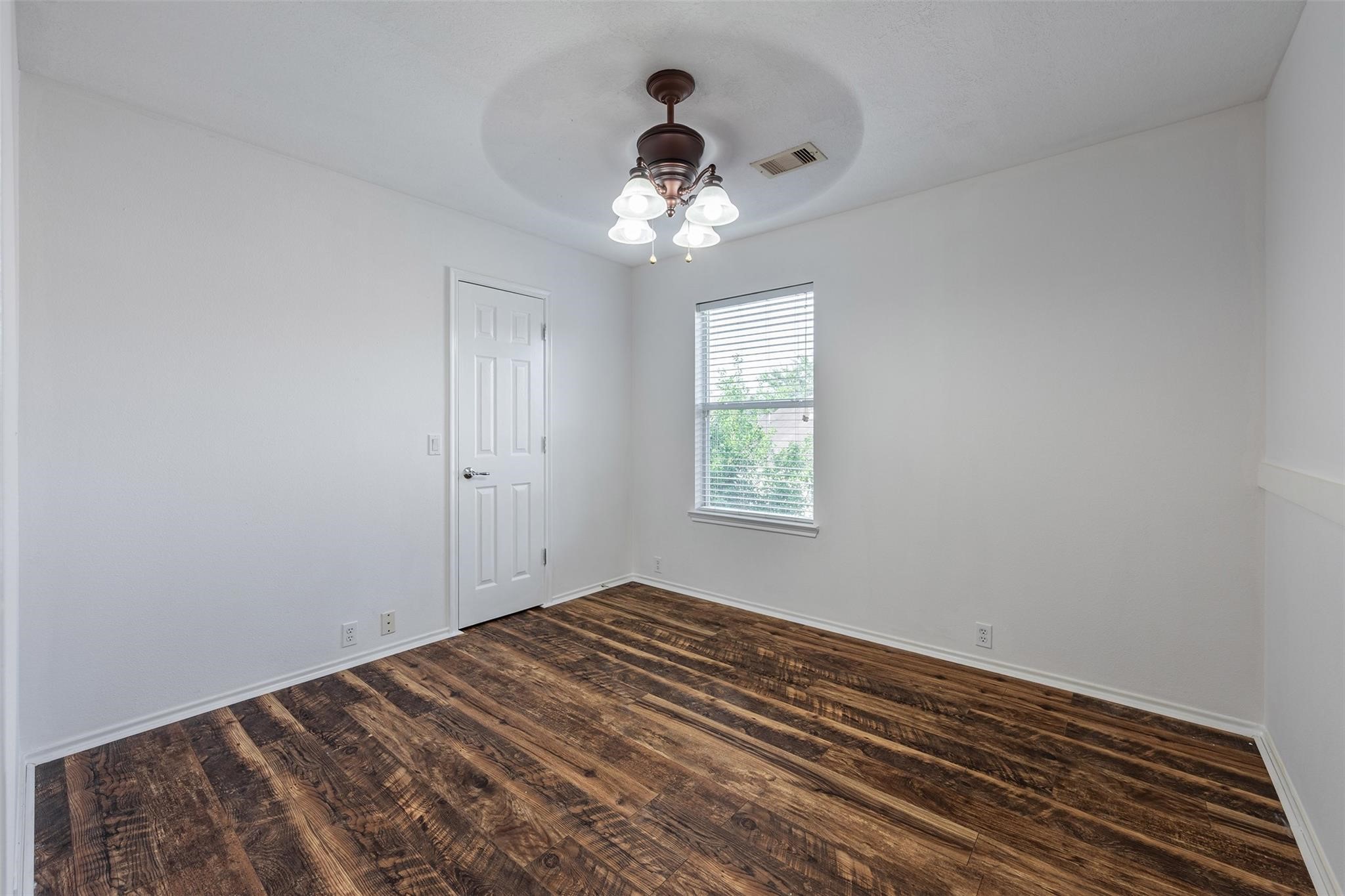 20018 Larkspur Lndg Property Photo 28