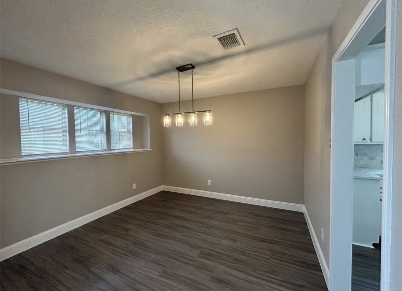 1601 Washington Drive Property Photo 10