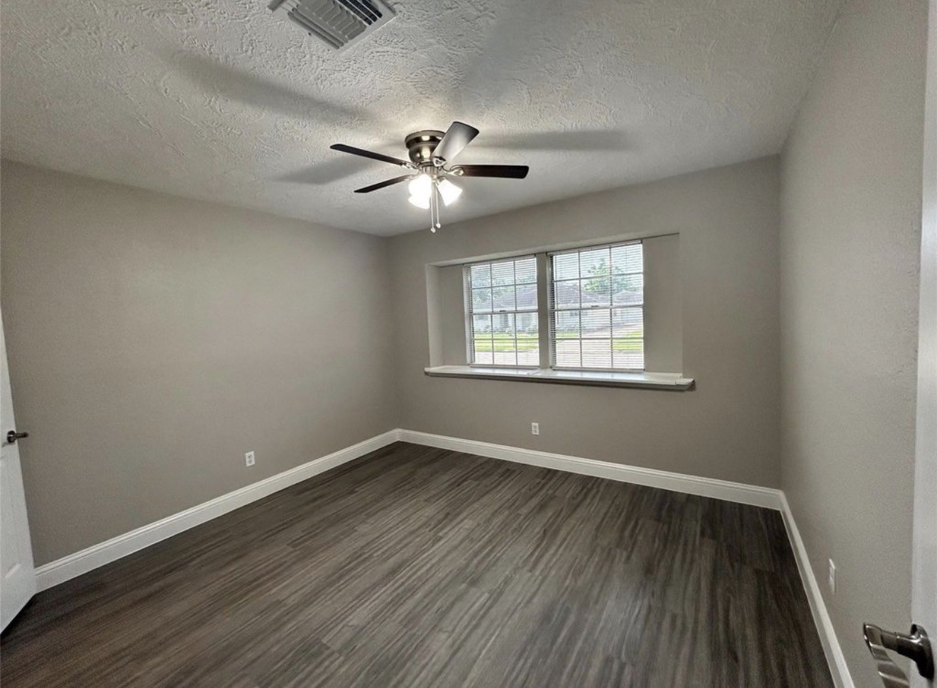 1601 Washington Drive Property Photo 14